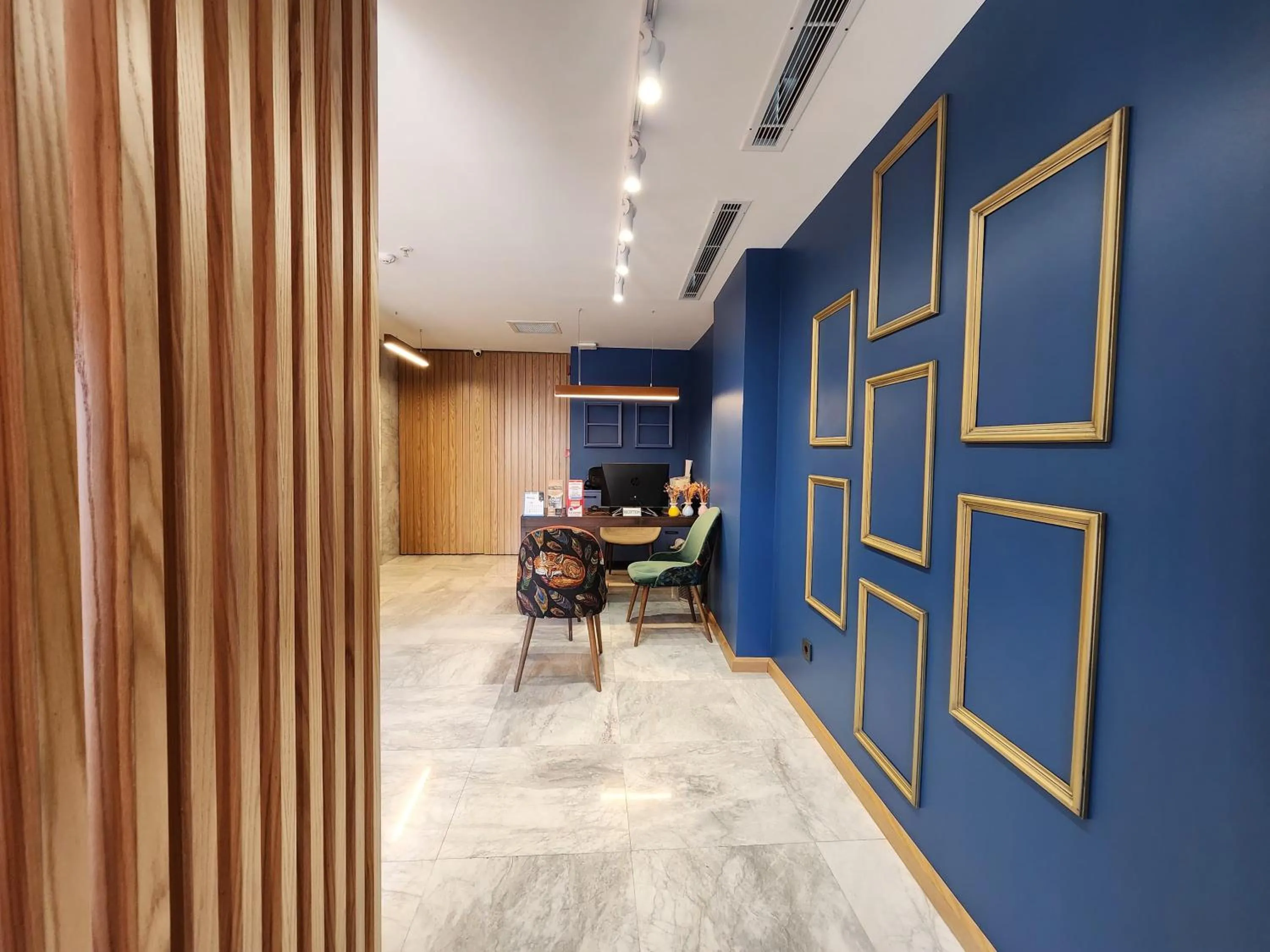 Lobby or reception in Taksim Landhouse Hotel