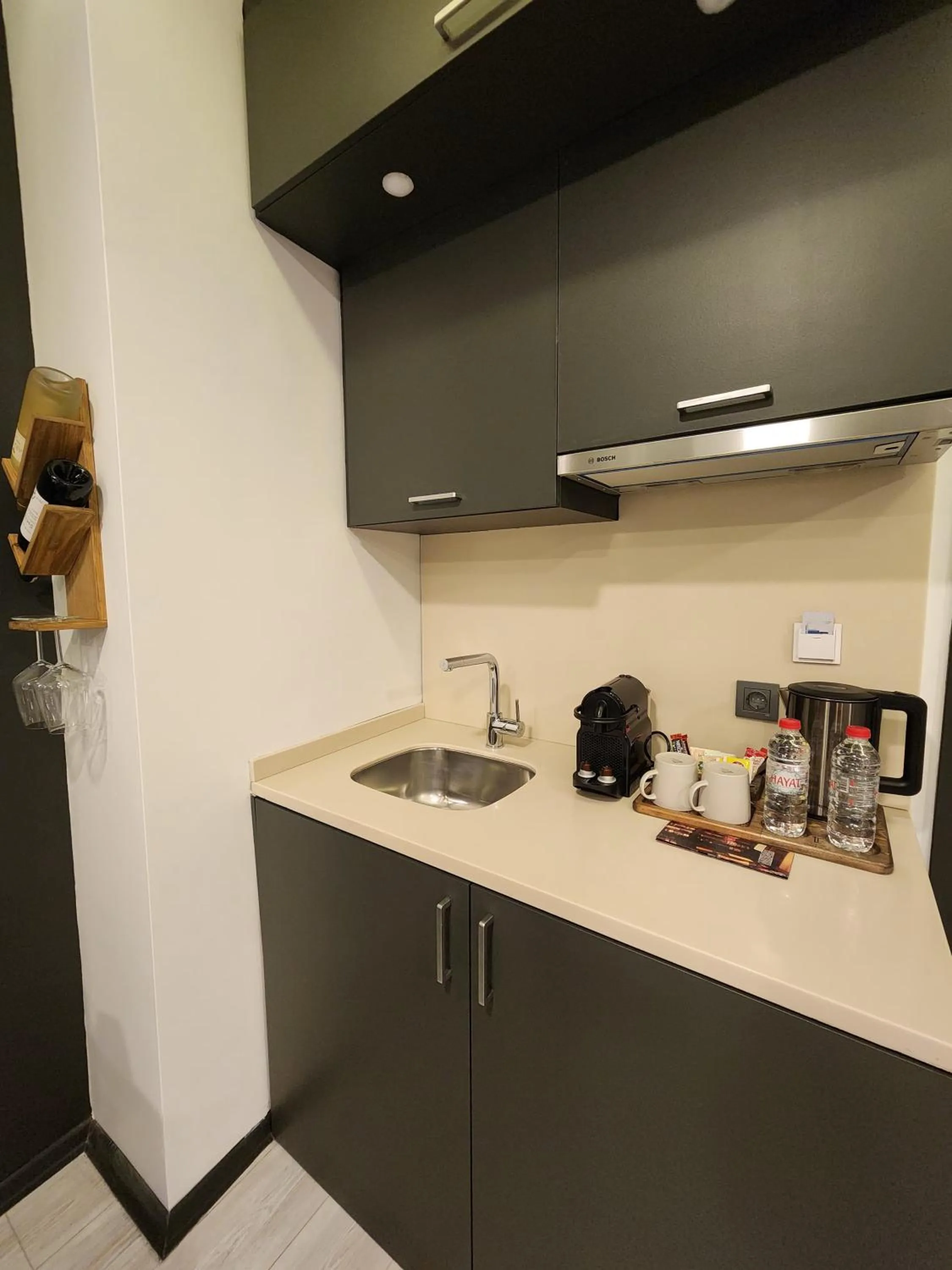 Coffee/tea facilities in Taksim Landhouse Hotel