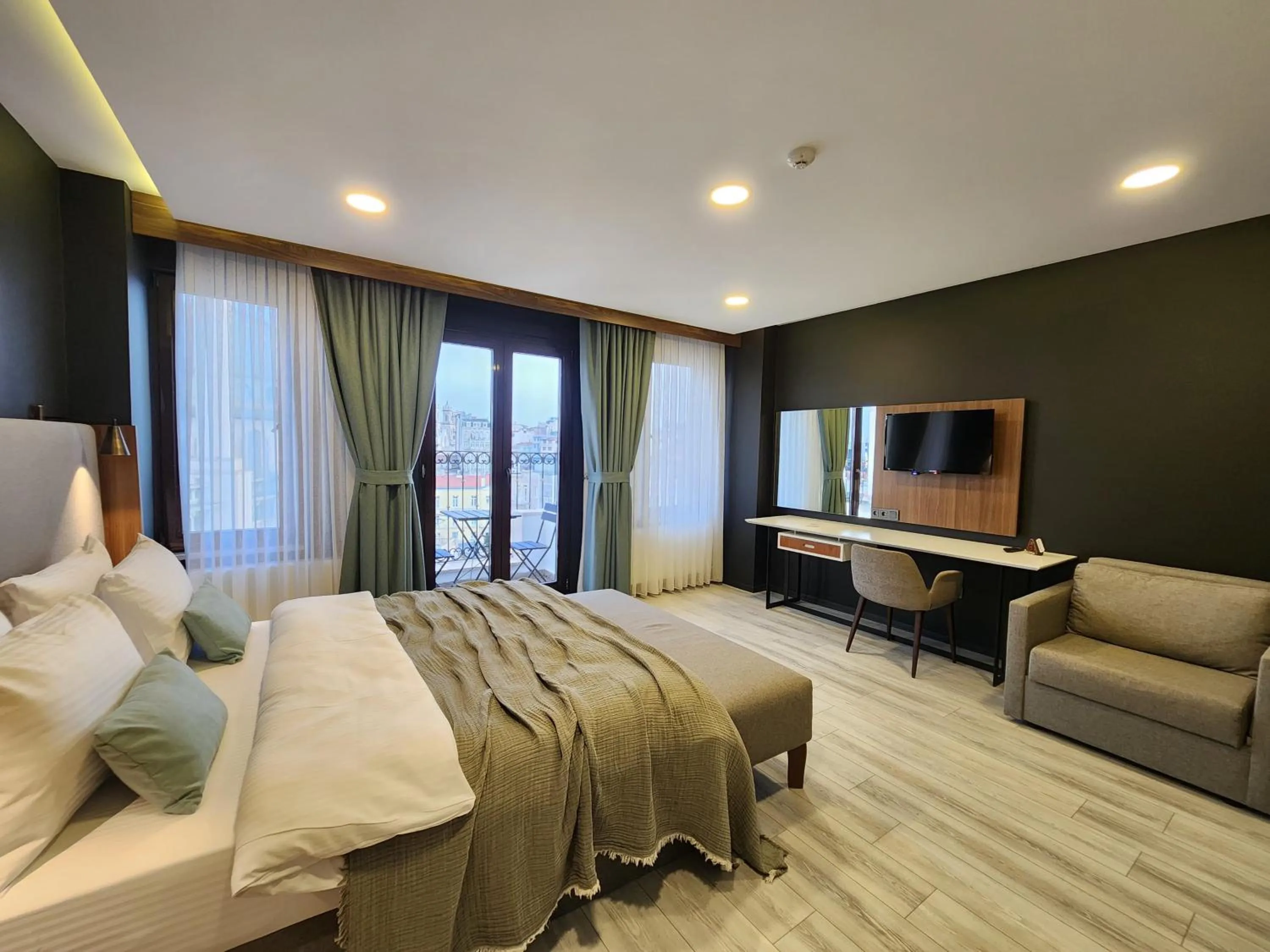 Massage, Bed in Taksim Landhouse Hotel