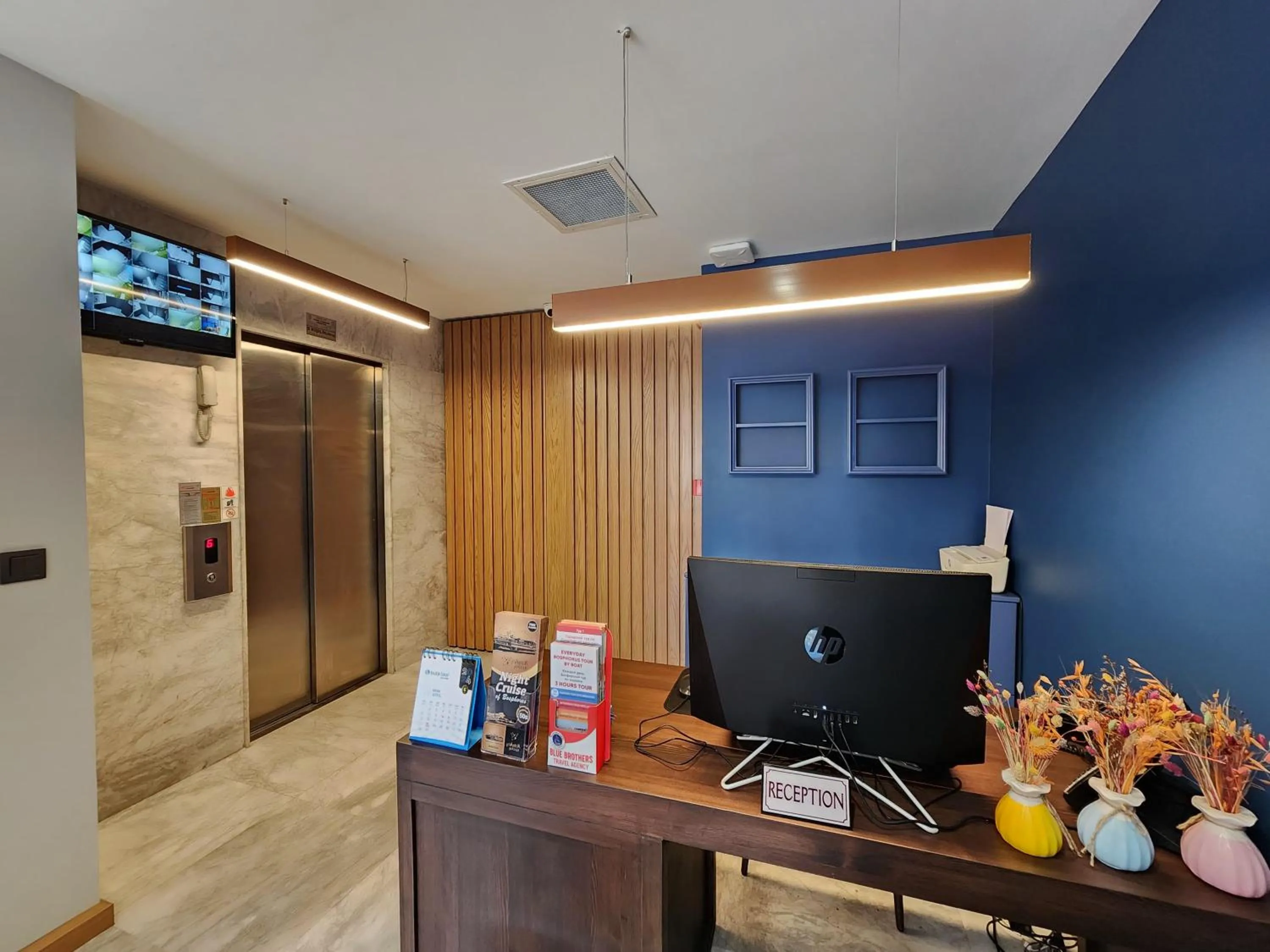 Lobby or reception in Taksim Landhouse Hotel