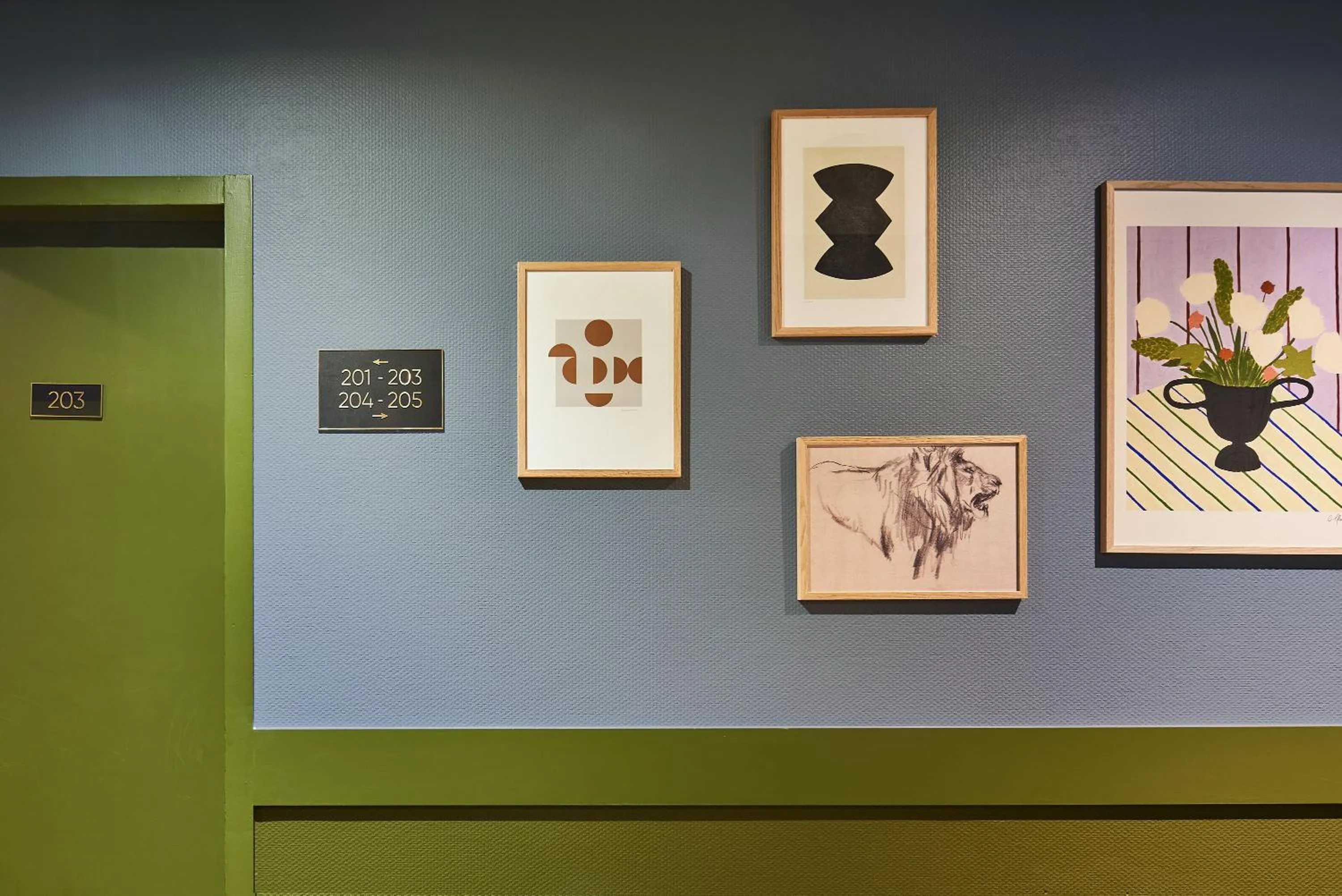 Decorative detail in Hôtel Bordeaux Clémenceau by Happyculture