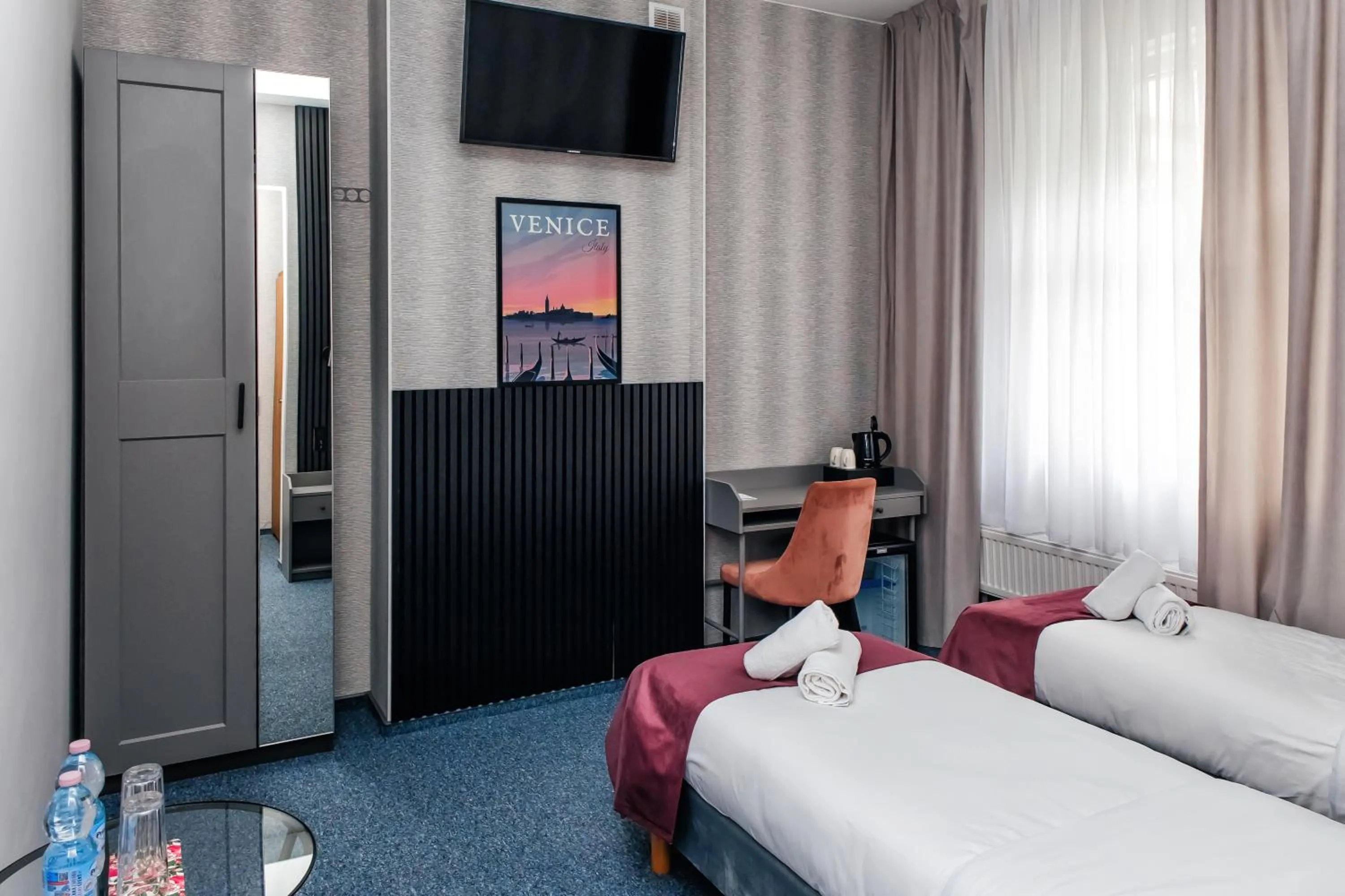 Bed in Elegant Apartments