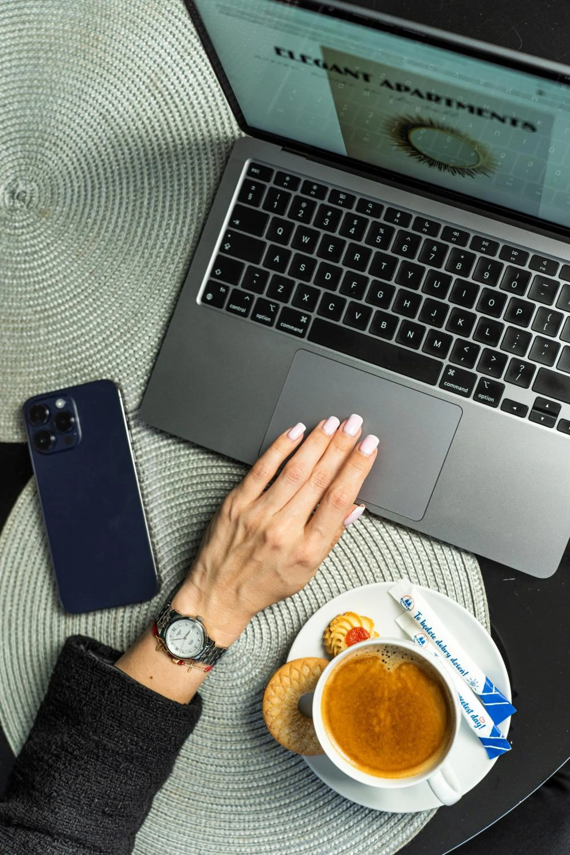 Communal lounge/ TV room in Elegant Apartments