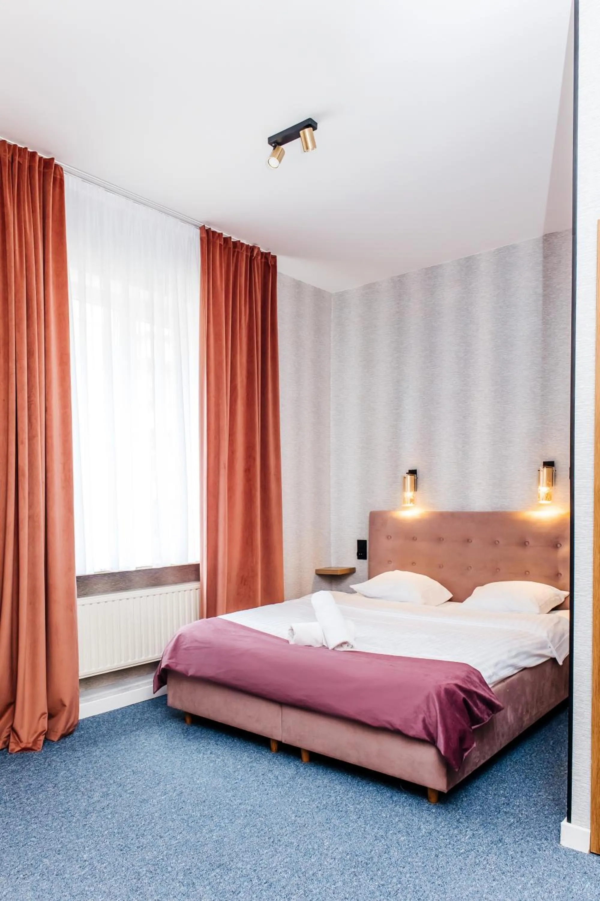 Bed in Elegant Apartments