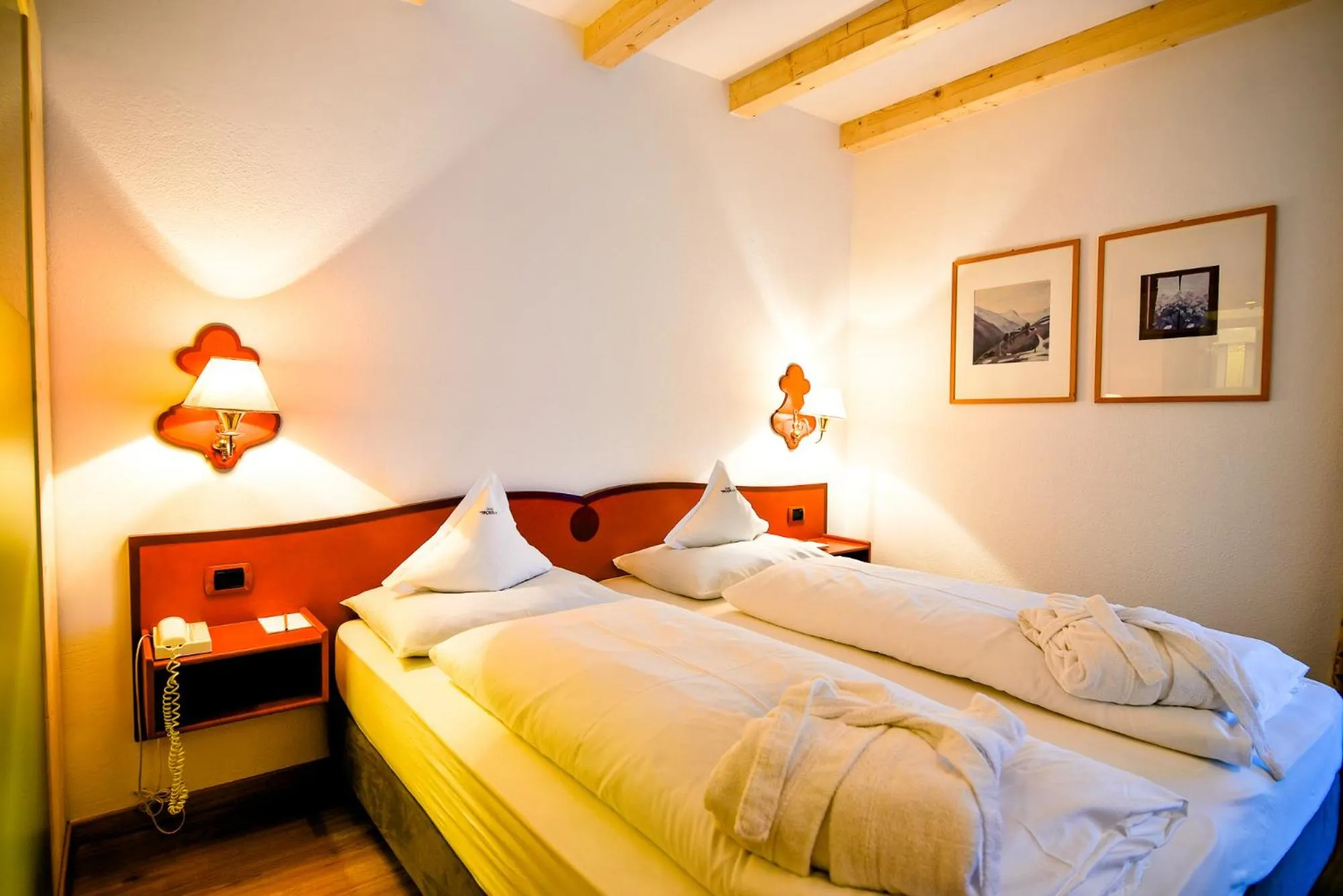 Photo of the whole room, Bed in Parkhotel Tirolerhof