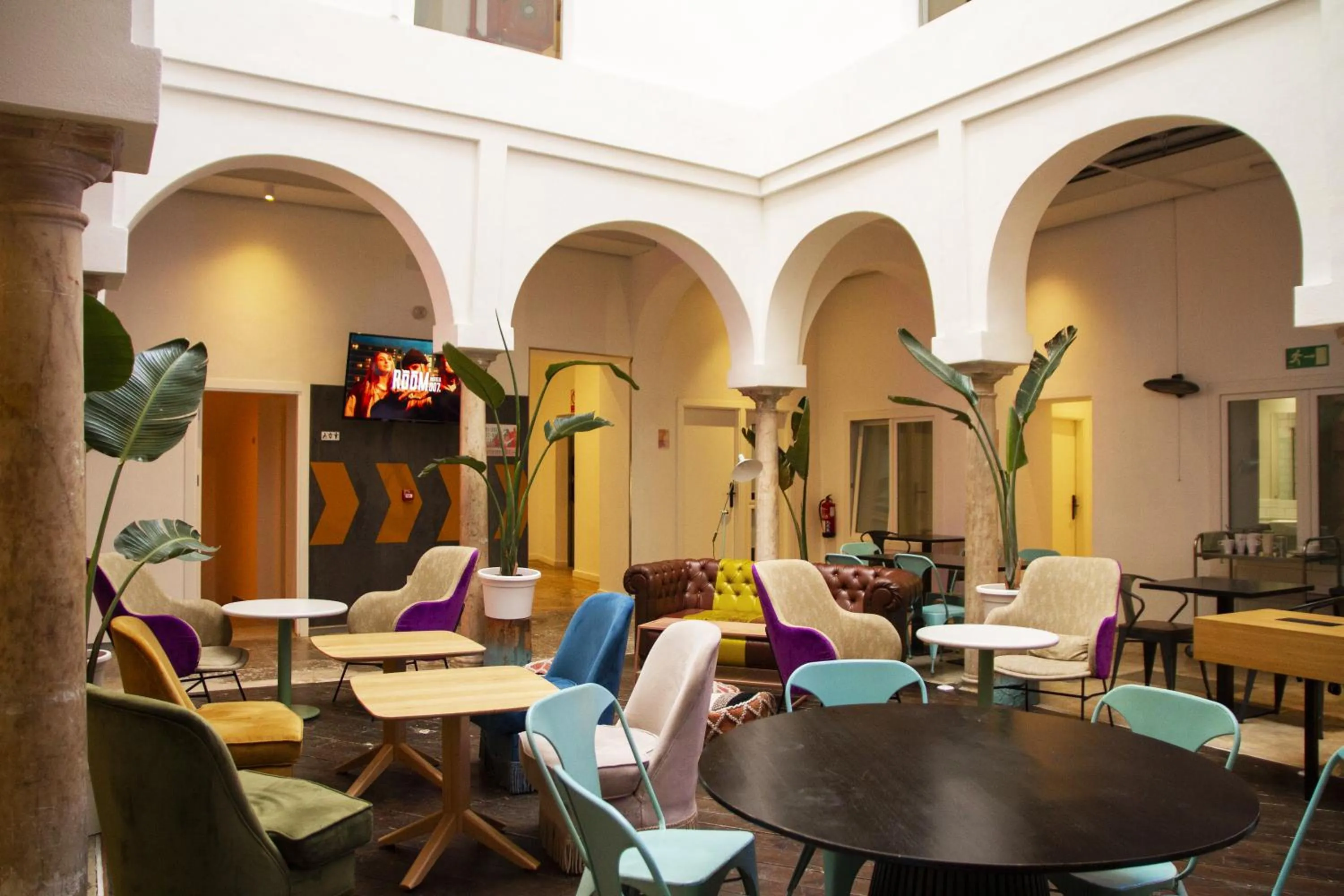 Living room in room00 Salvador Hostel