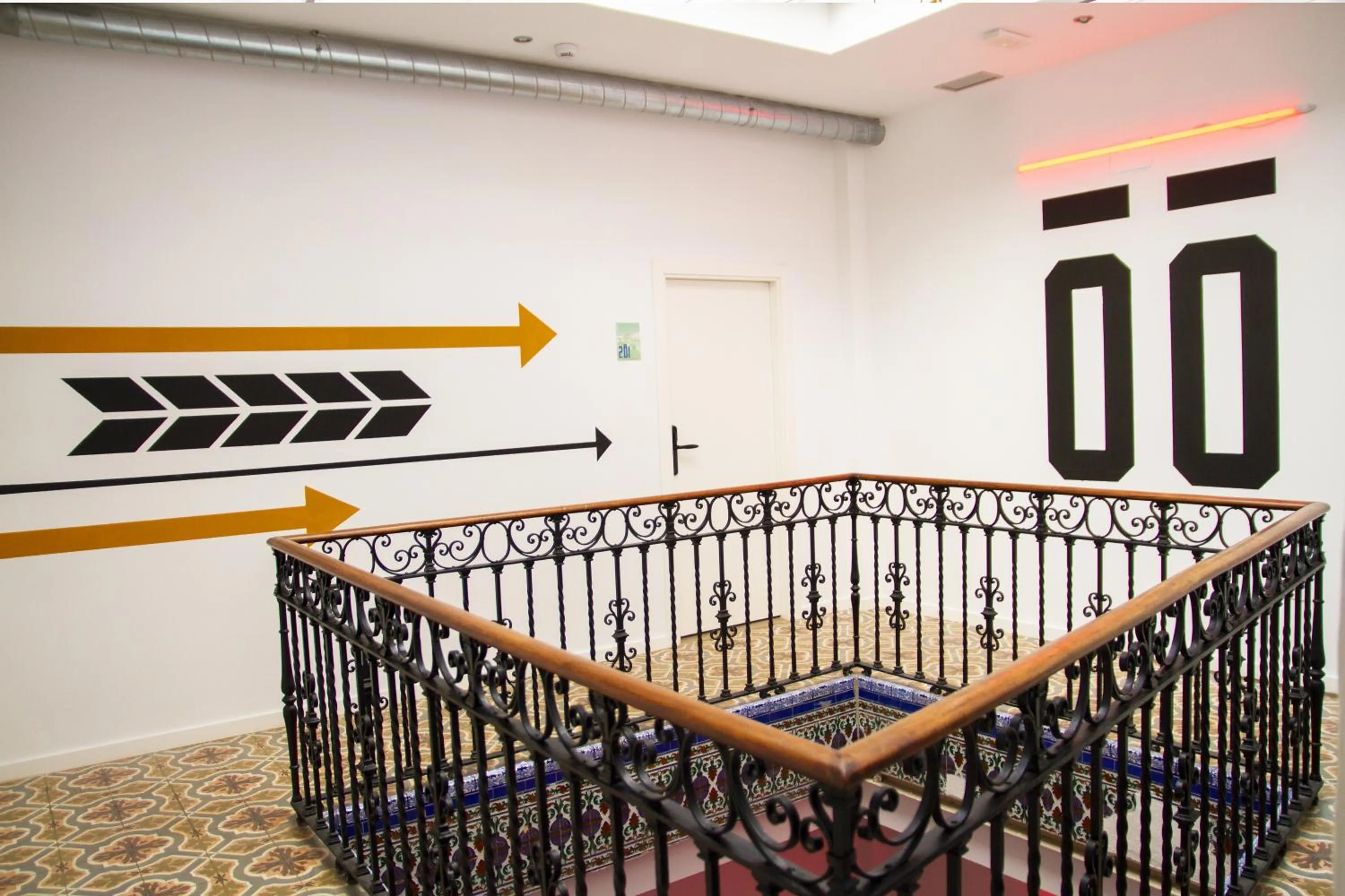 Property building in room00 Salvador Hostel