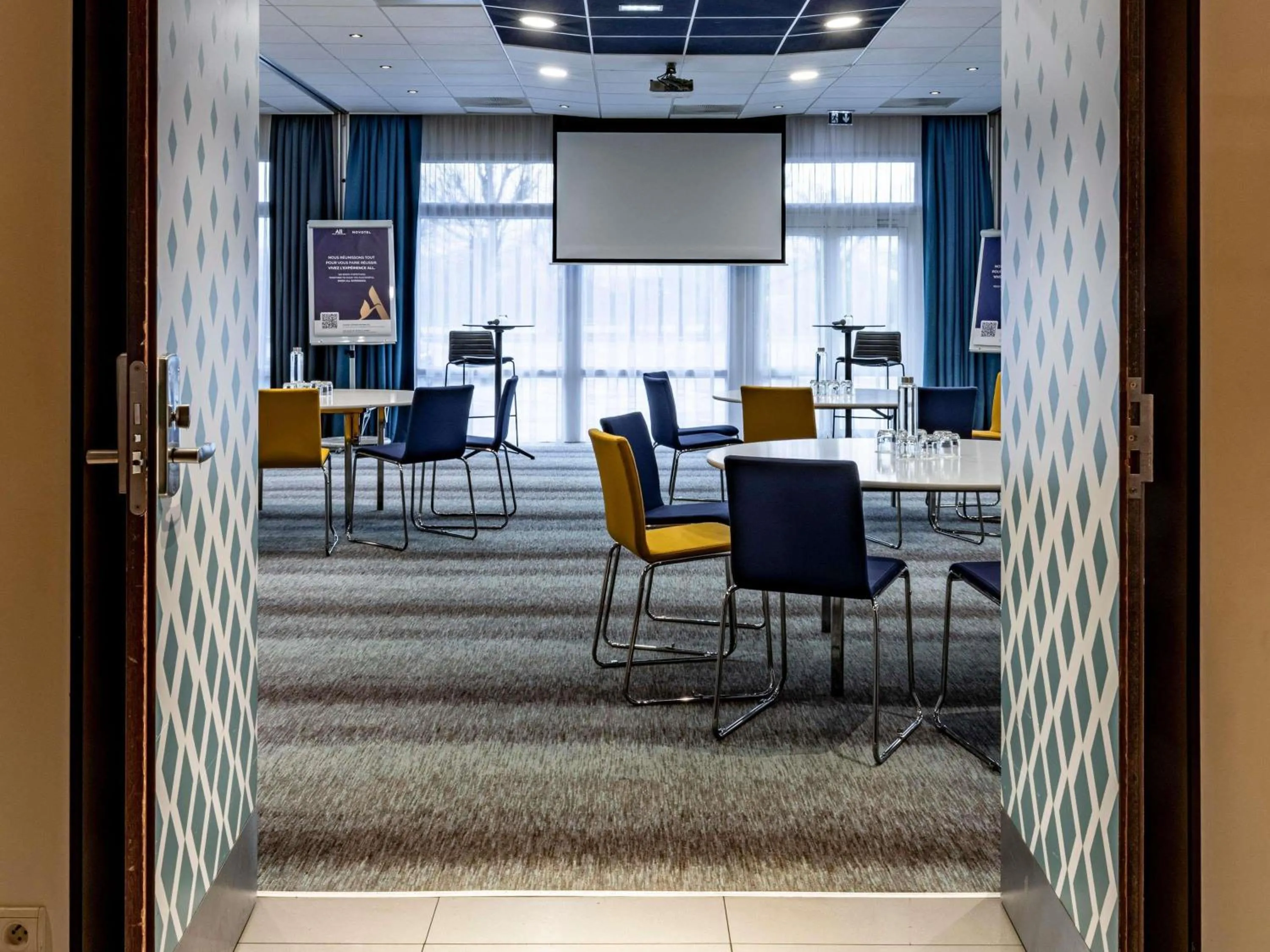 Meeting/conference room in Novotel Beaune