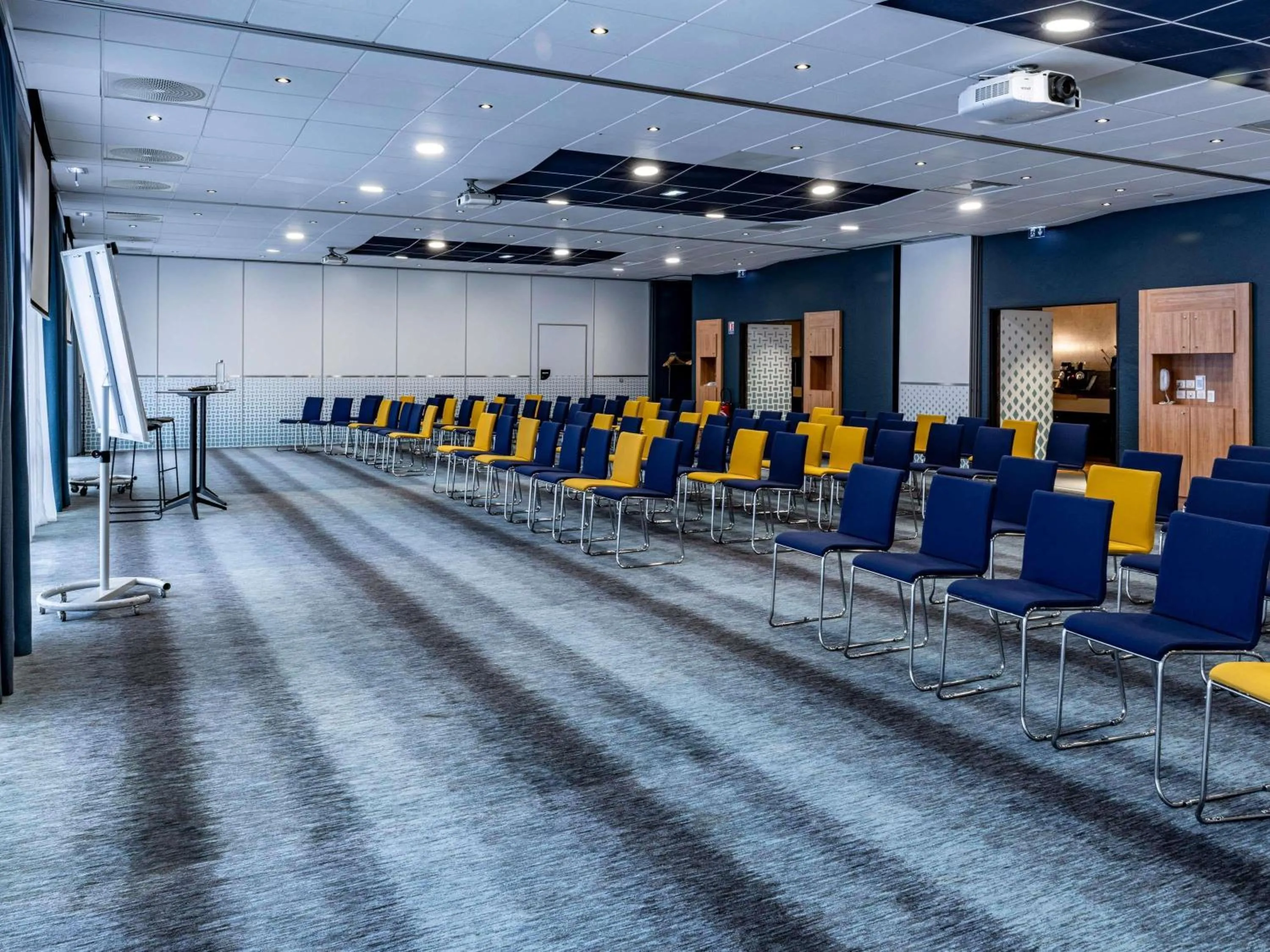 Meeting/conference room in Novotel Beaune