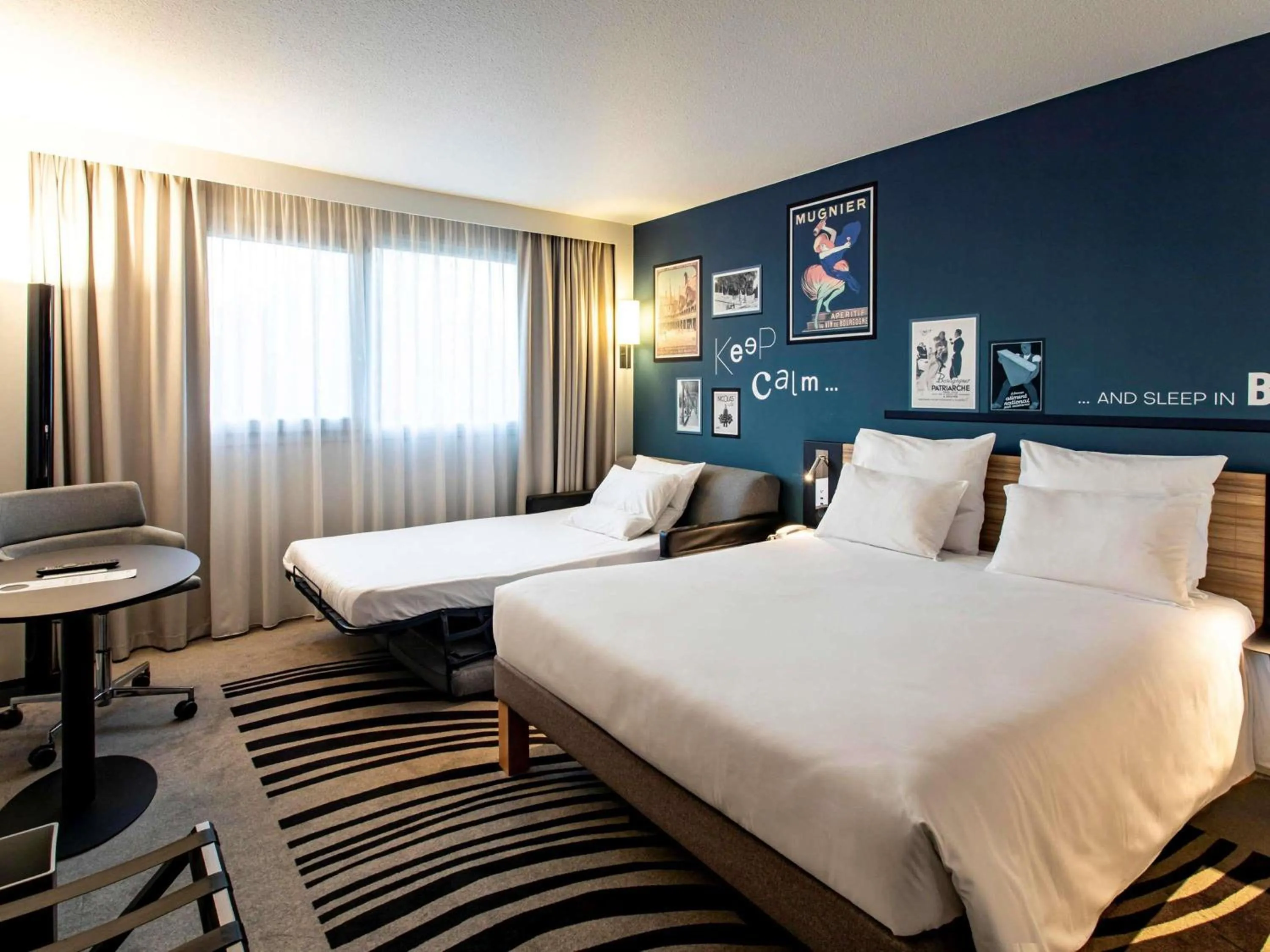 Bedroom, Bed in Novotel Beaune