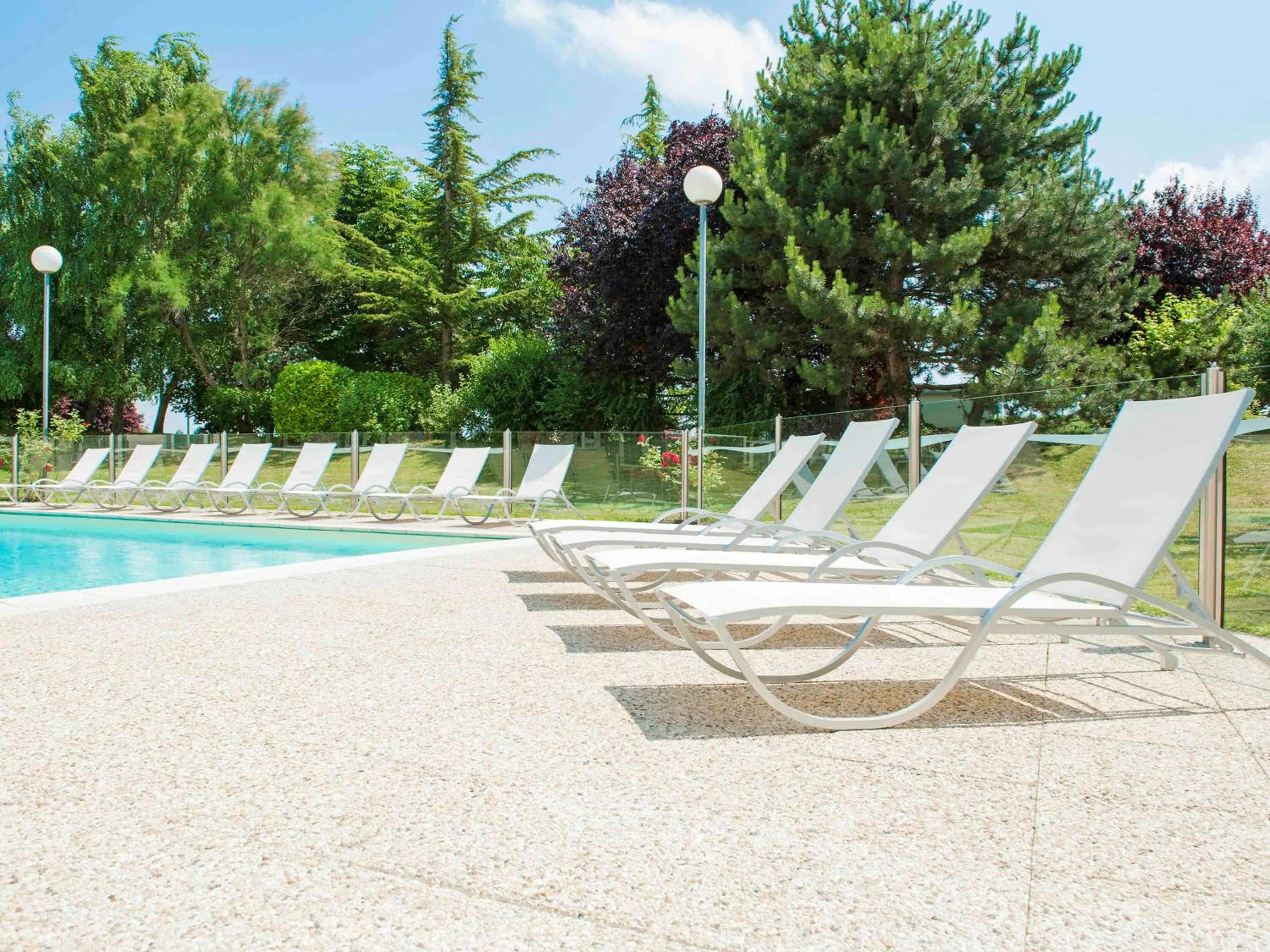 On site in Novotel Beaune