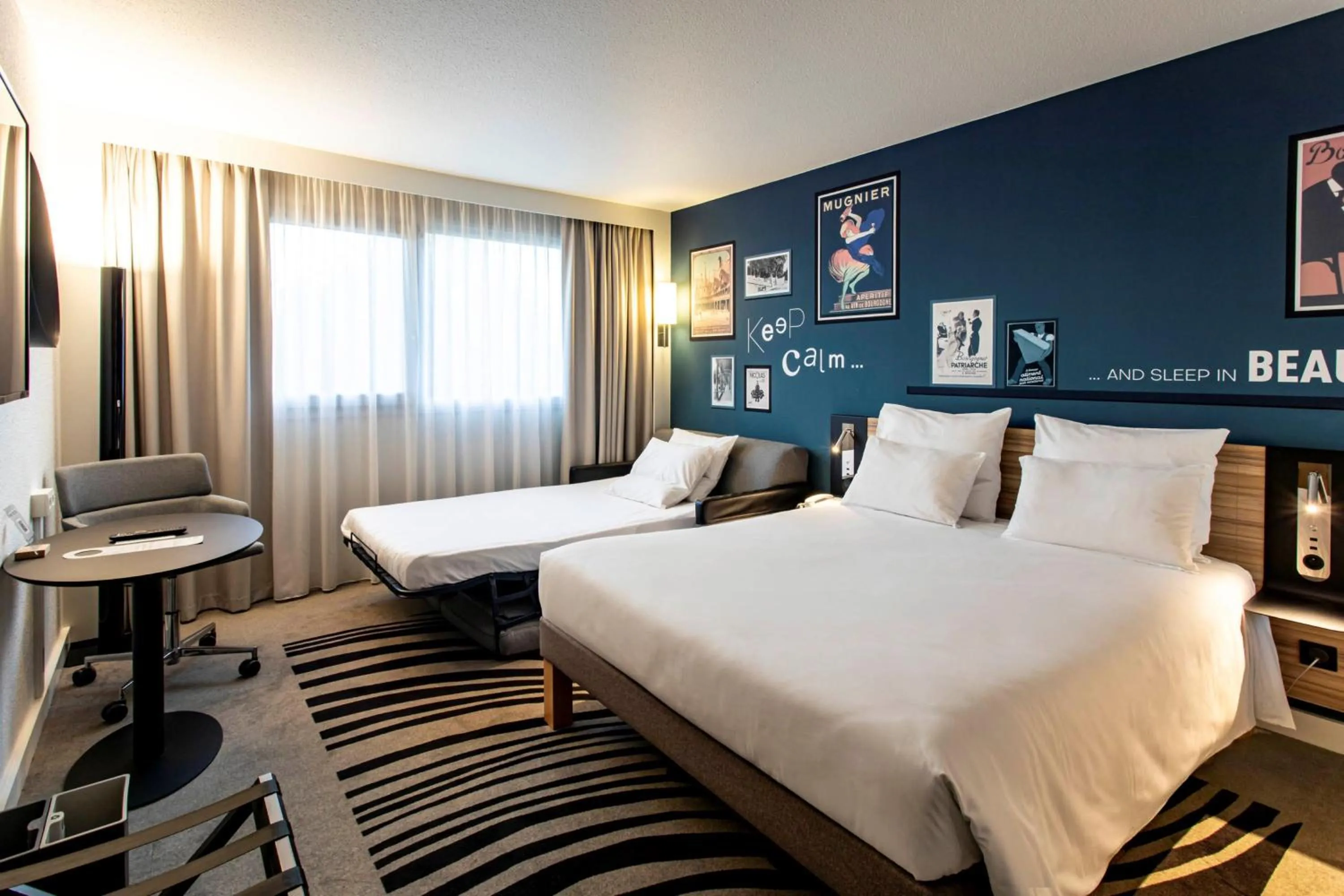 Bed in Novotel Beaune