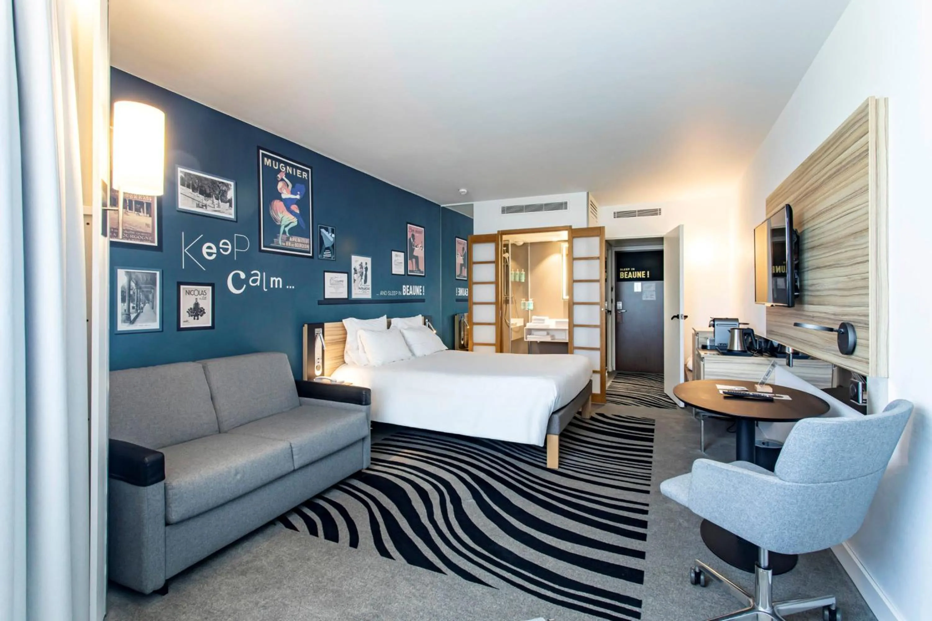 Bed in Novotel Beaune