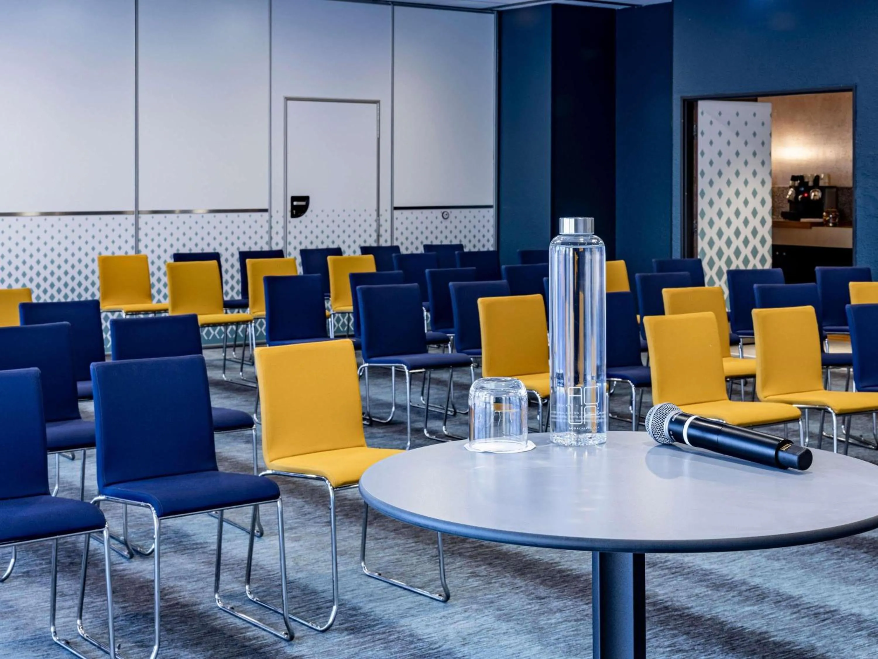 Meeting/conference room in Novotel Beaune