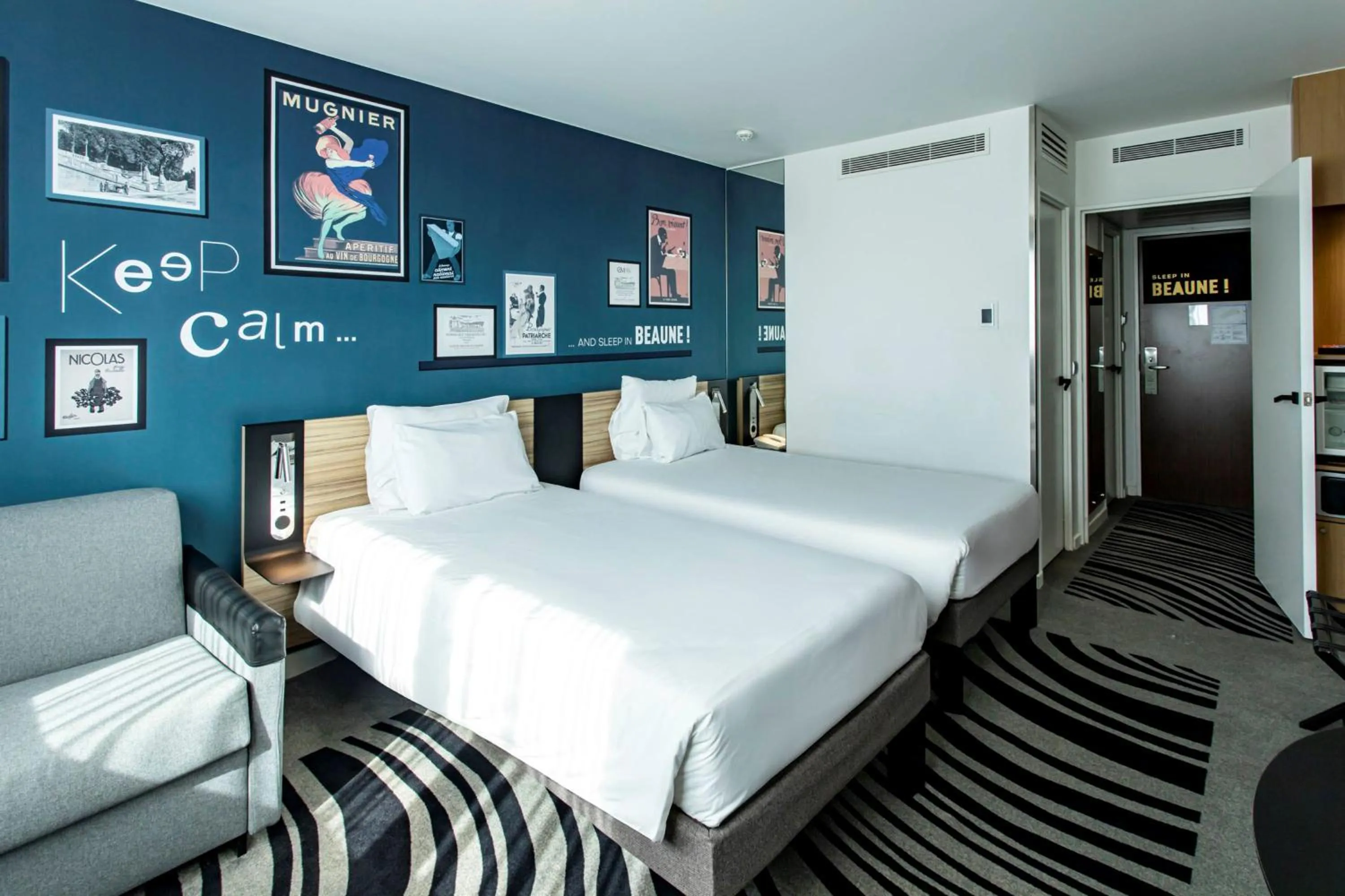 Bed in Novotel Beaune