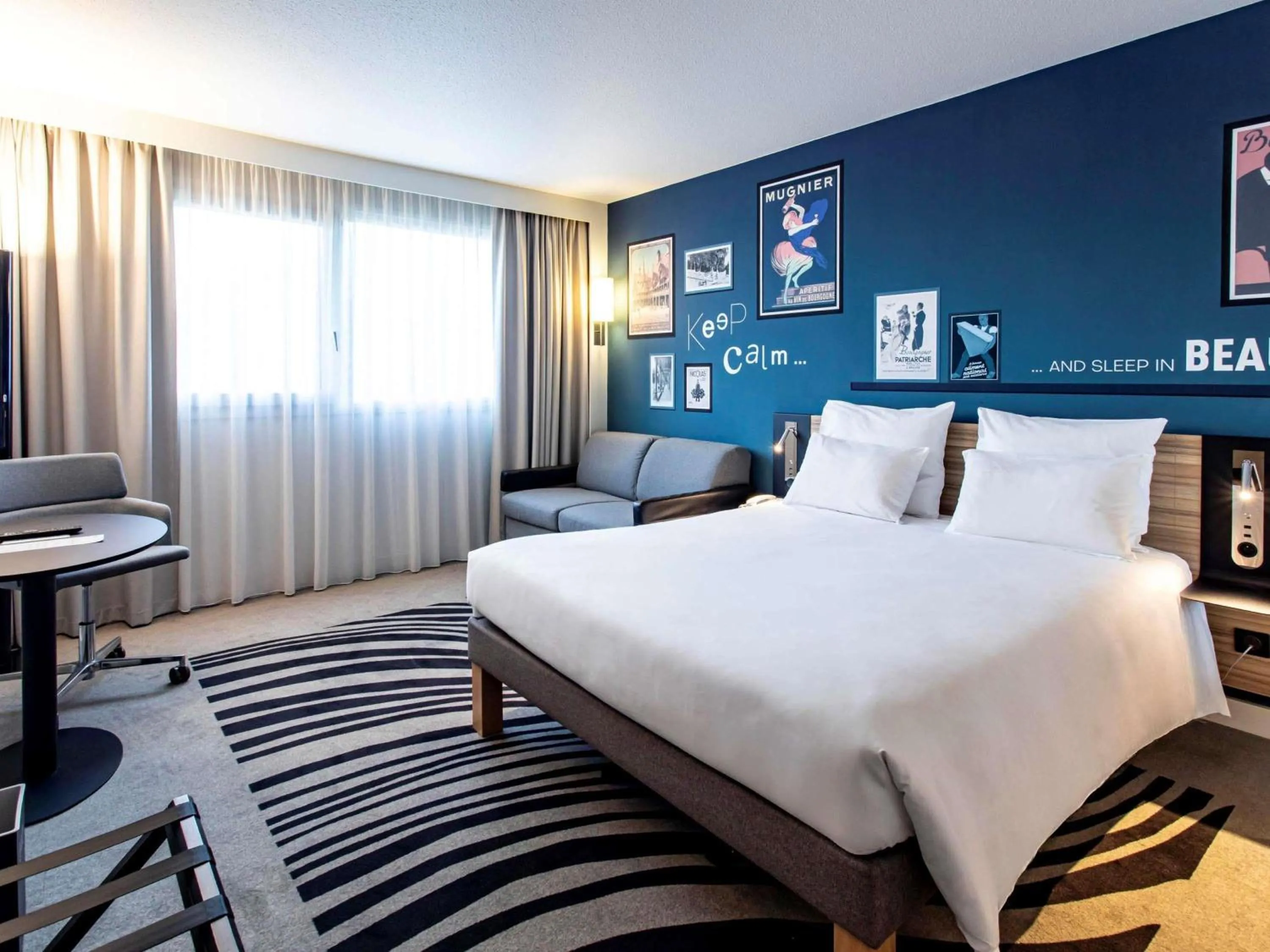 Bedroom, Bed in Novotel Beaune