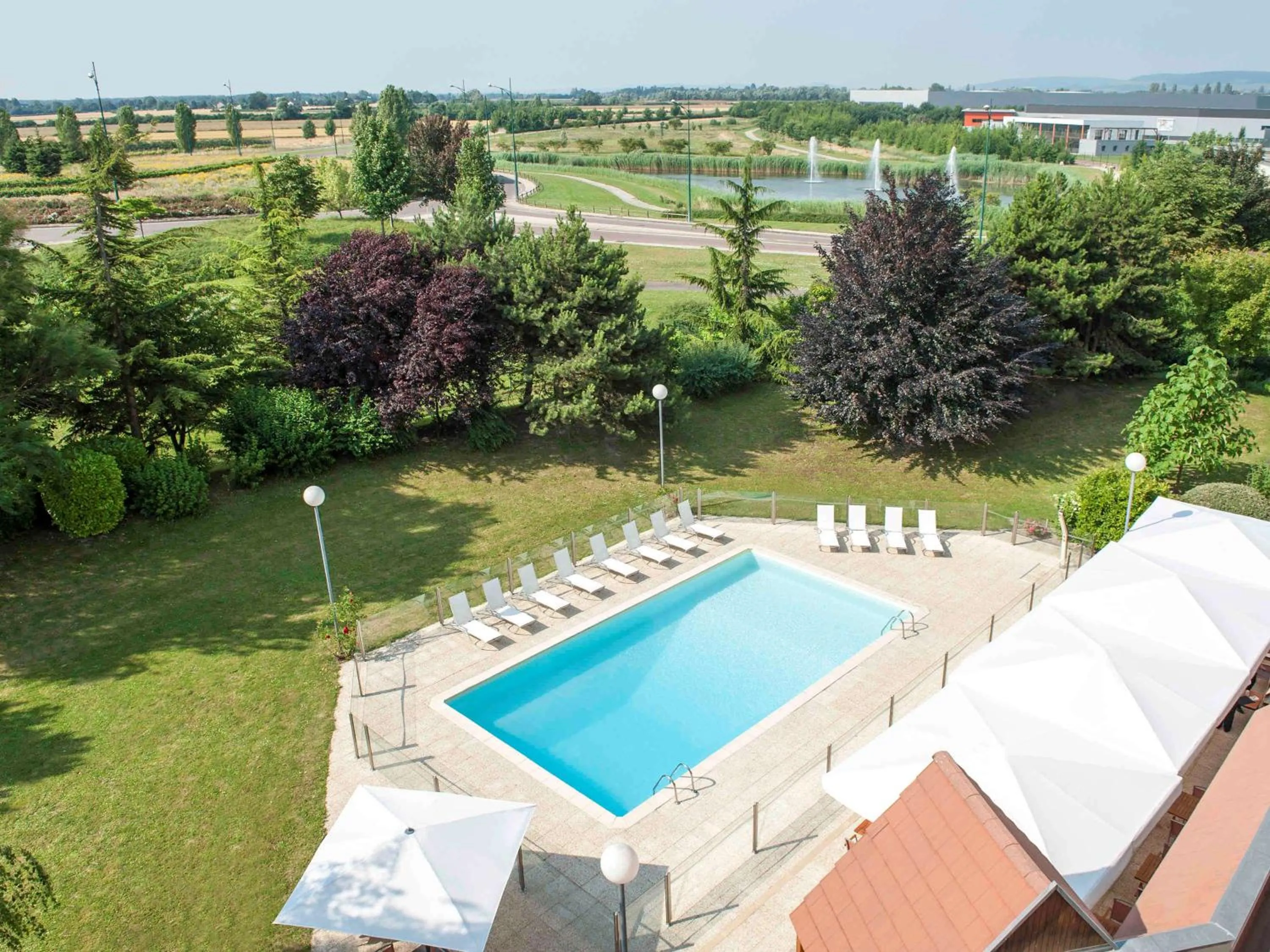 On site in Novotel Beaune