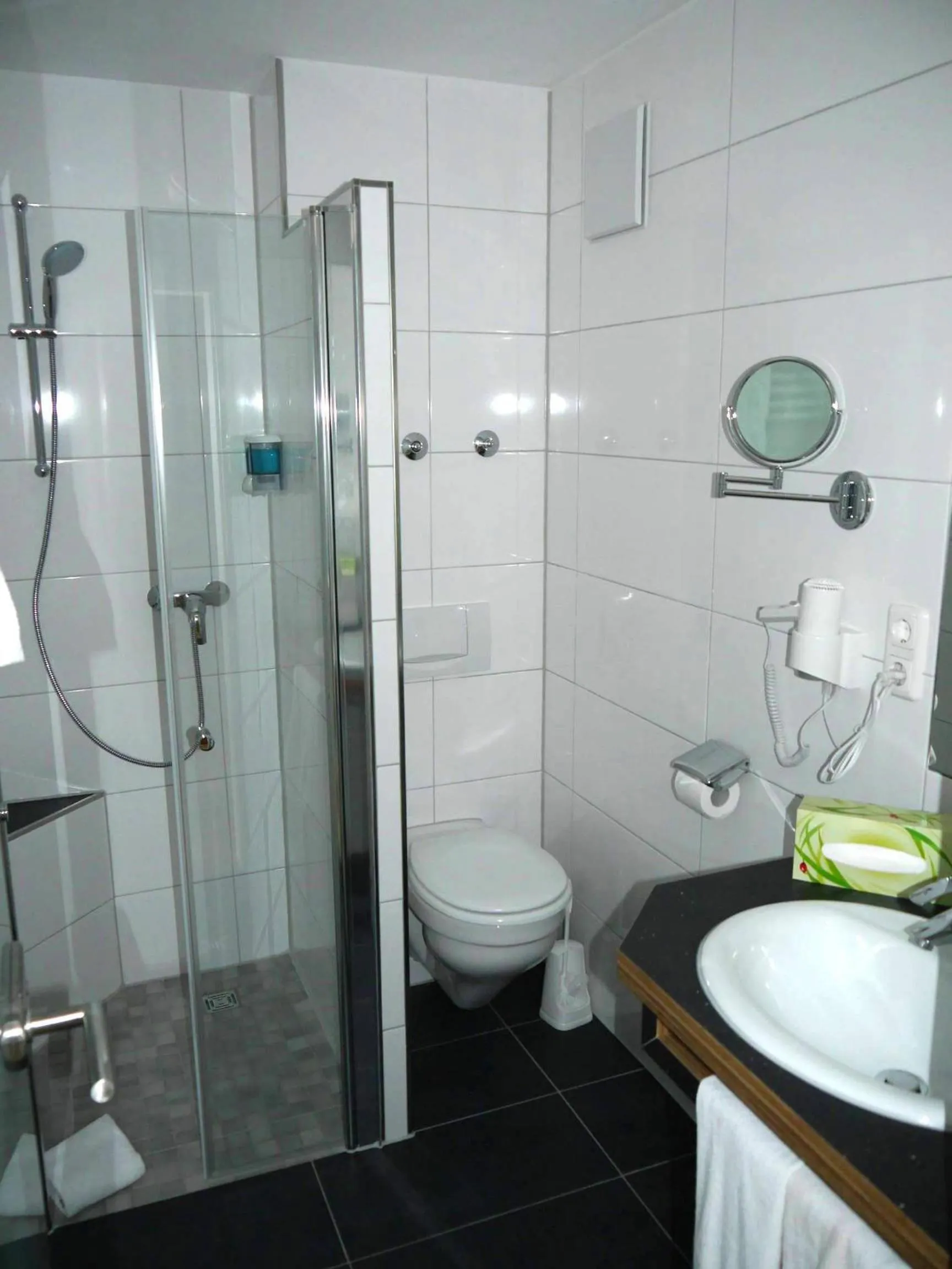 Shower in Hotel Fortuna