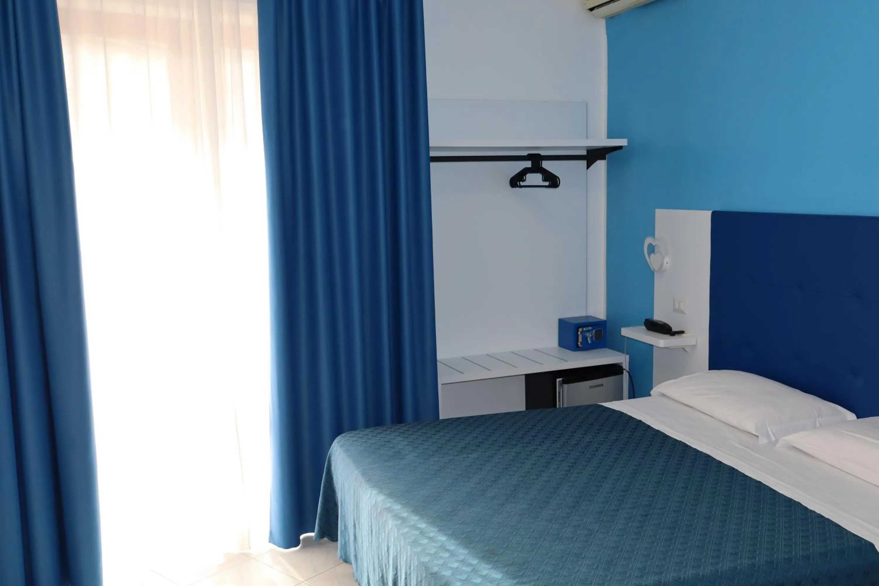 Bed in Hotel Albatros