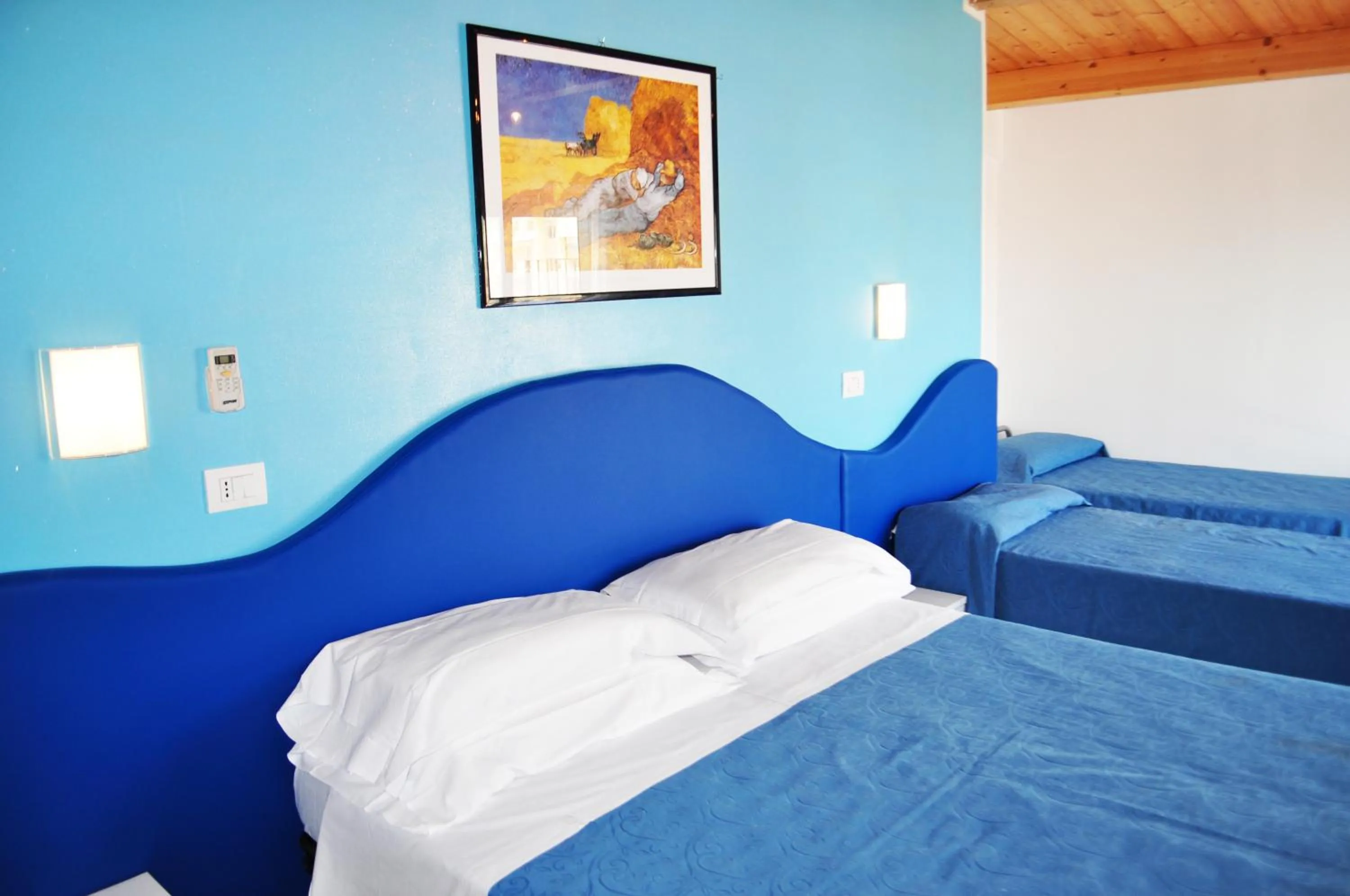 Bed in Hotel Albatros