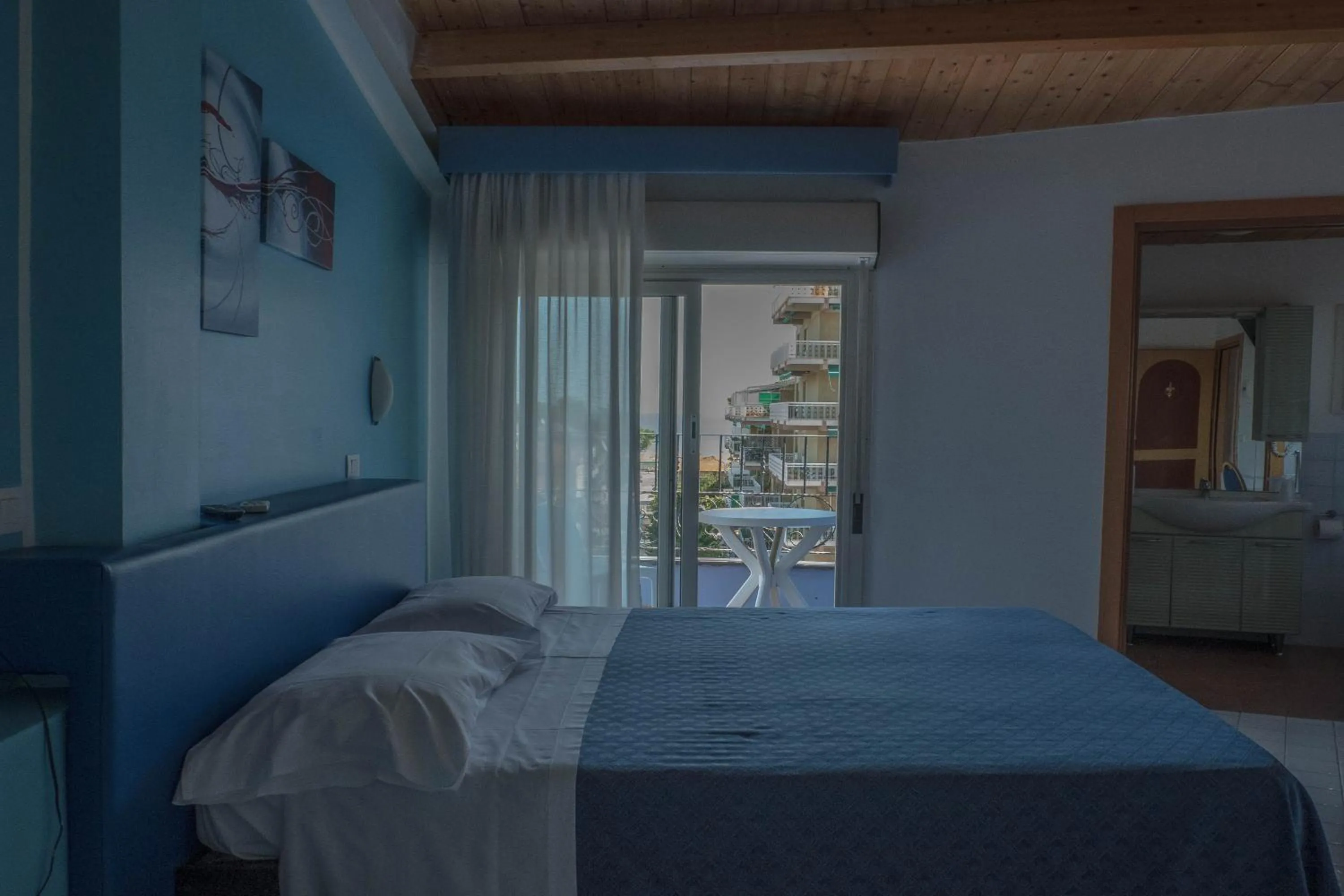 Bed in Hotel Albatros