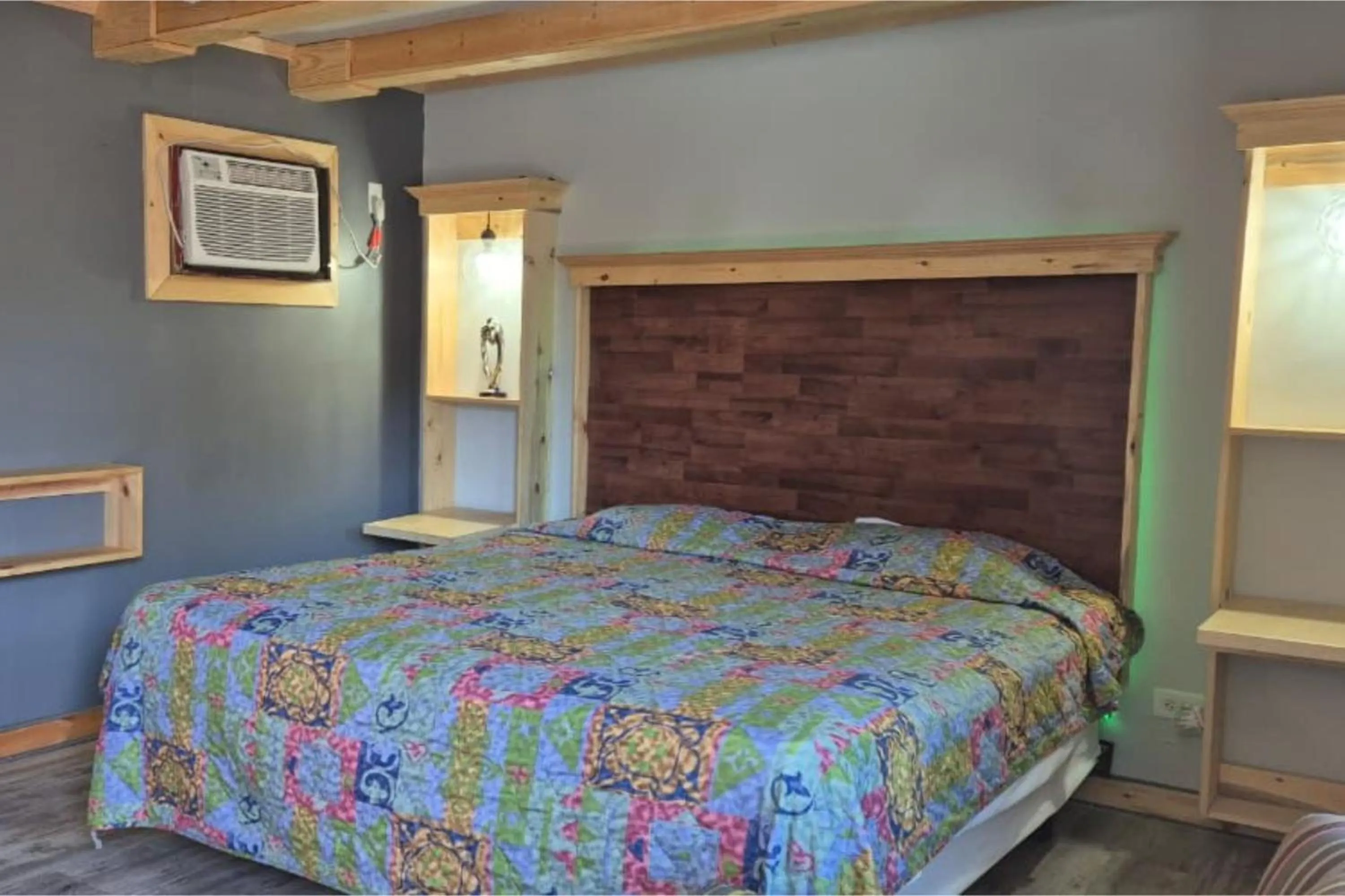 Bedroom, Bed in Des Plaines Motel By OYO O'Hare Airport Chicago