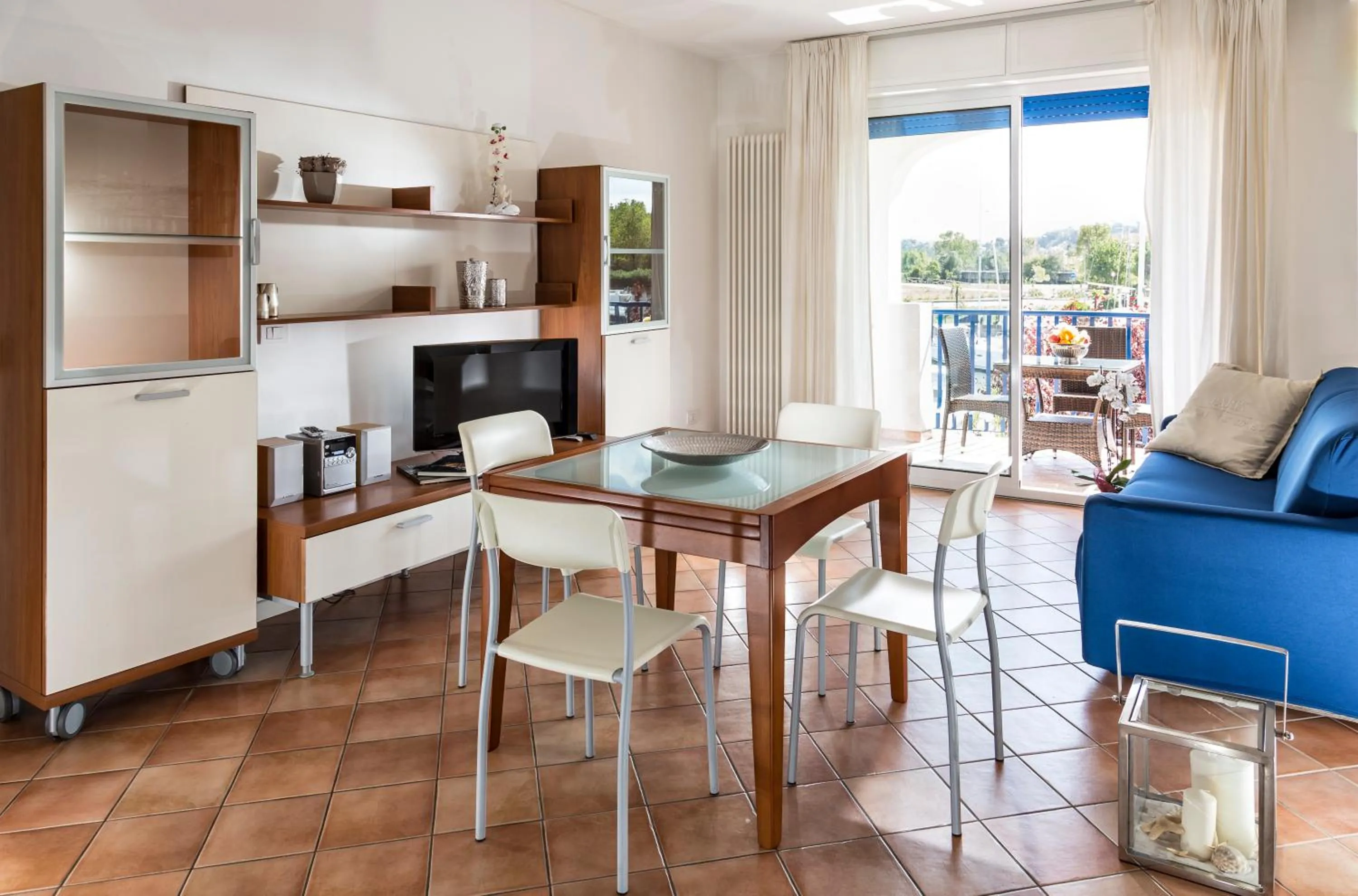 TV and multimedia in Portoverde Beach Apartments