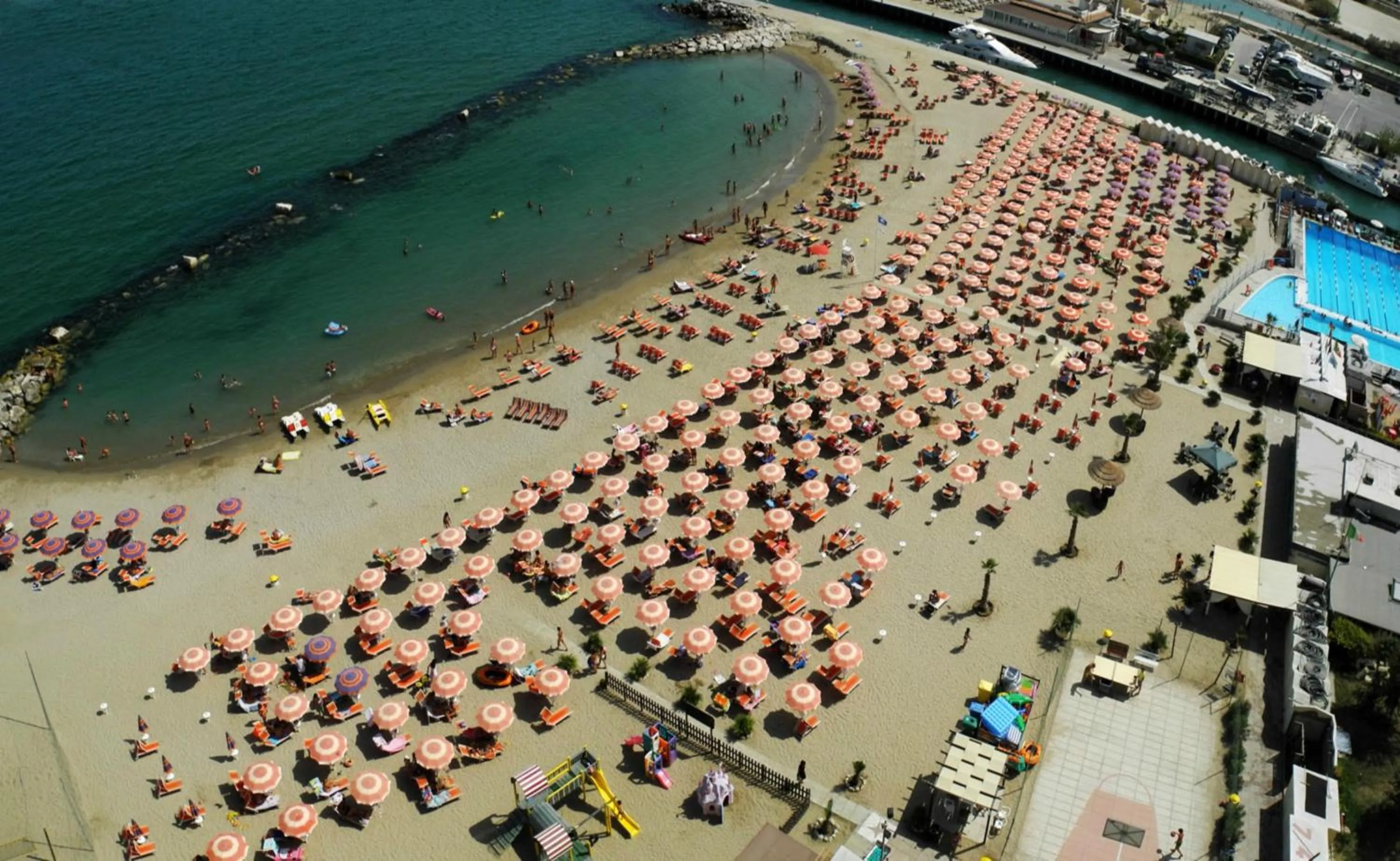Area and facilities in Portoverde Beach Apartments