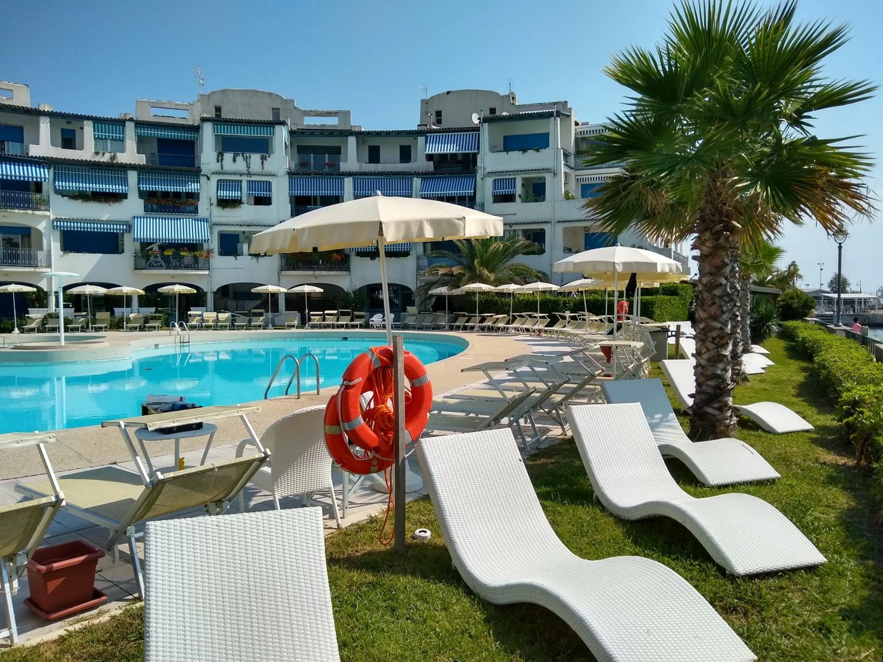Swimming pool in Portoverde Beach Apartments