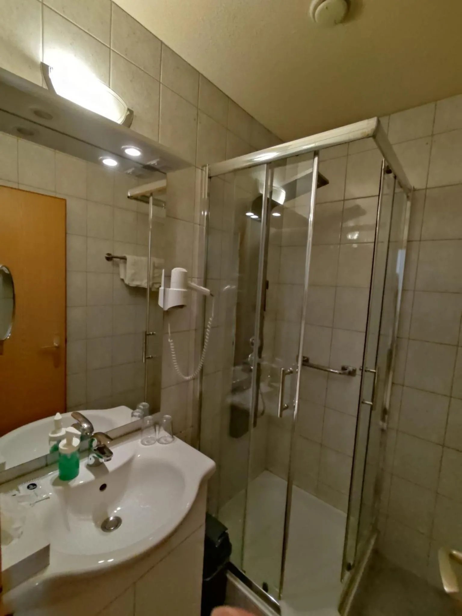Bathroom in Hotel Kirchenwirt