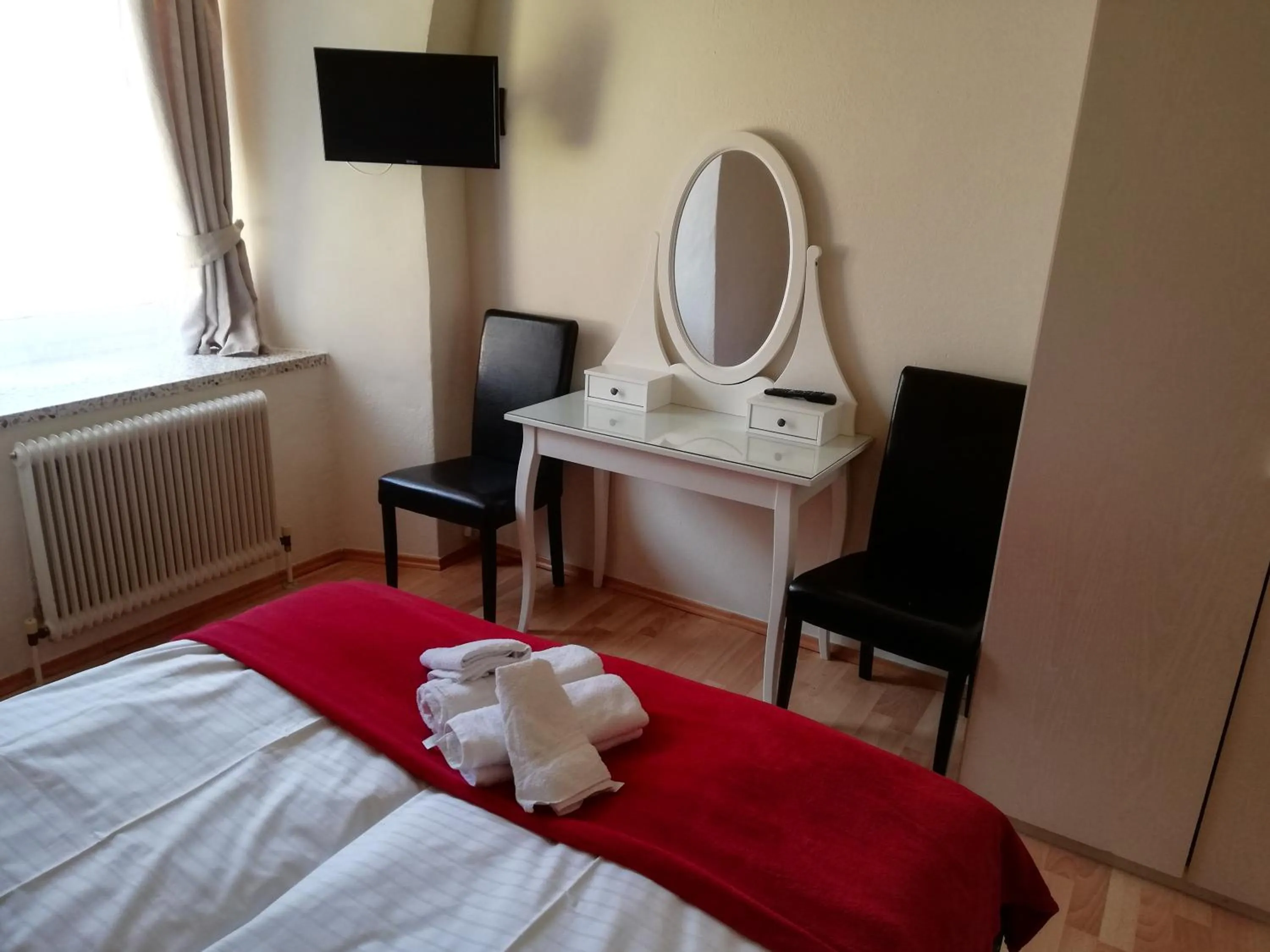 Photo of the whole room, Bed in Hotel Kirchenwirt