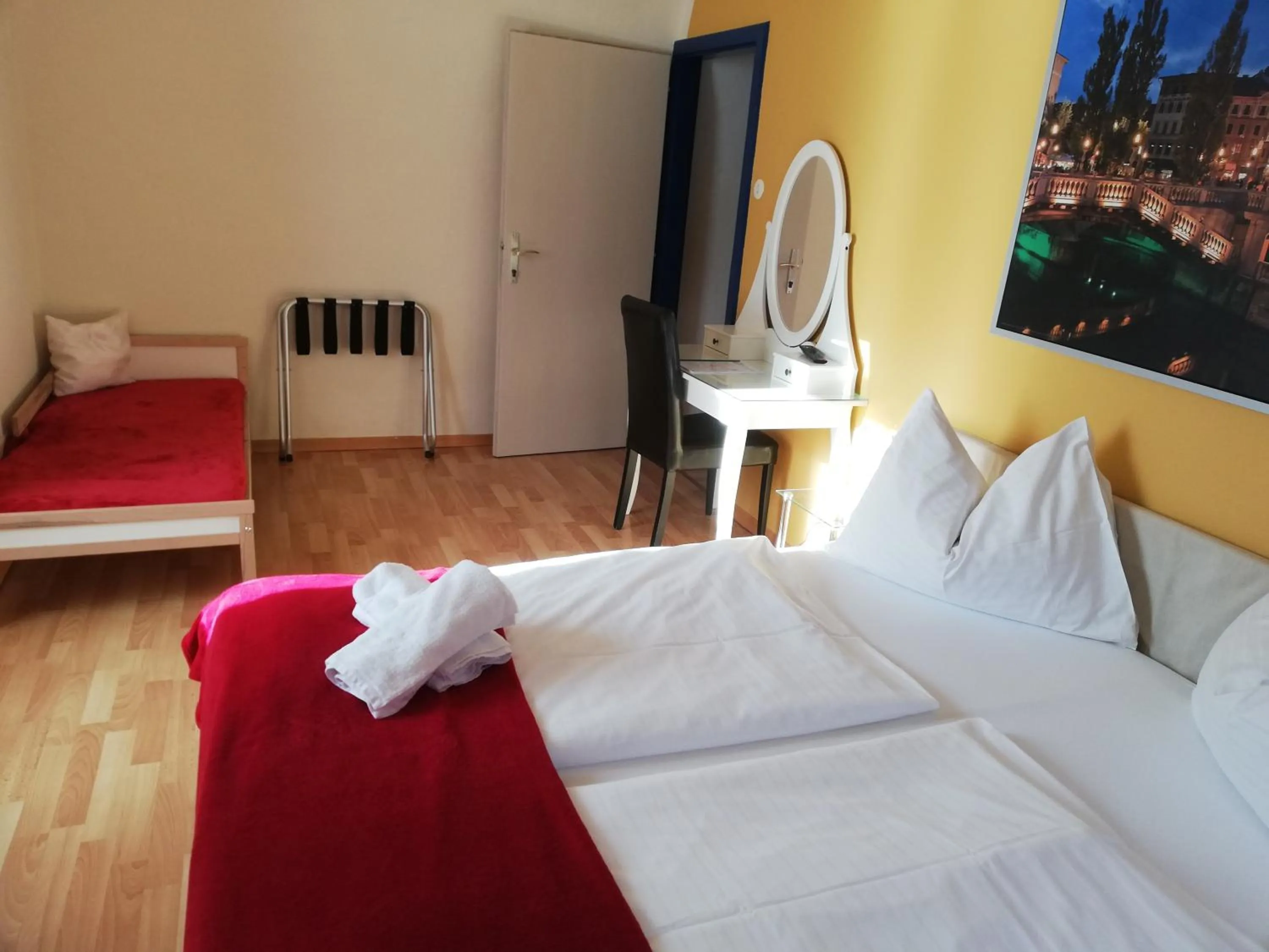 Photo of the whole room, Bed in Hotel Kirchenwirt