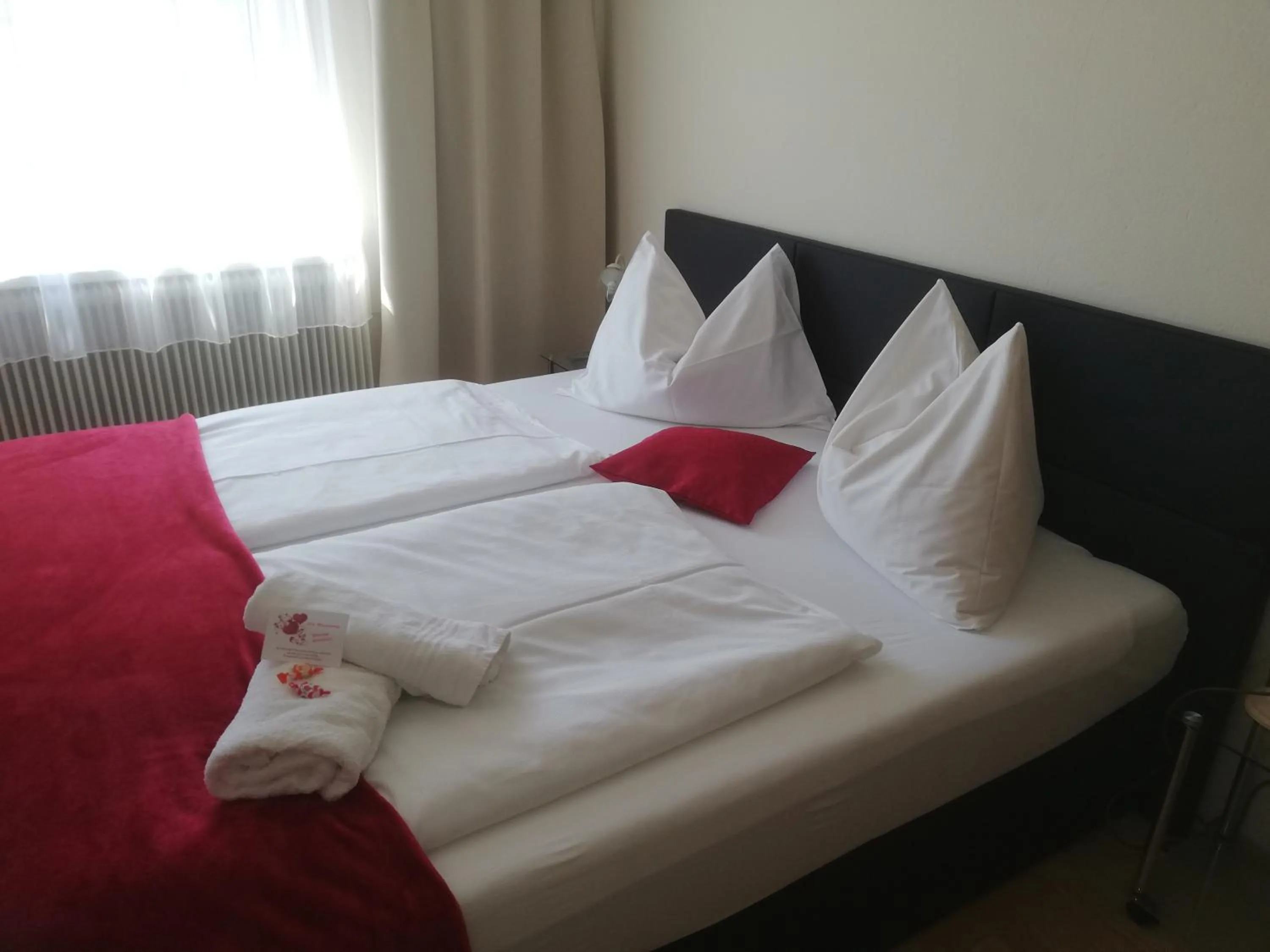 Bed in Hotel Kirchenwirt