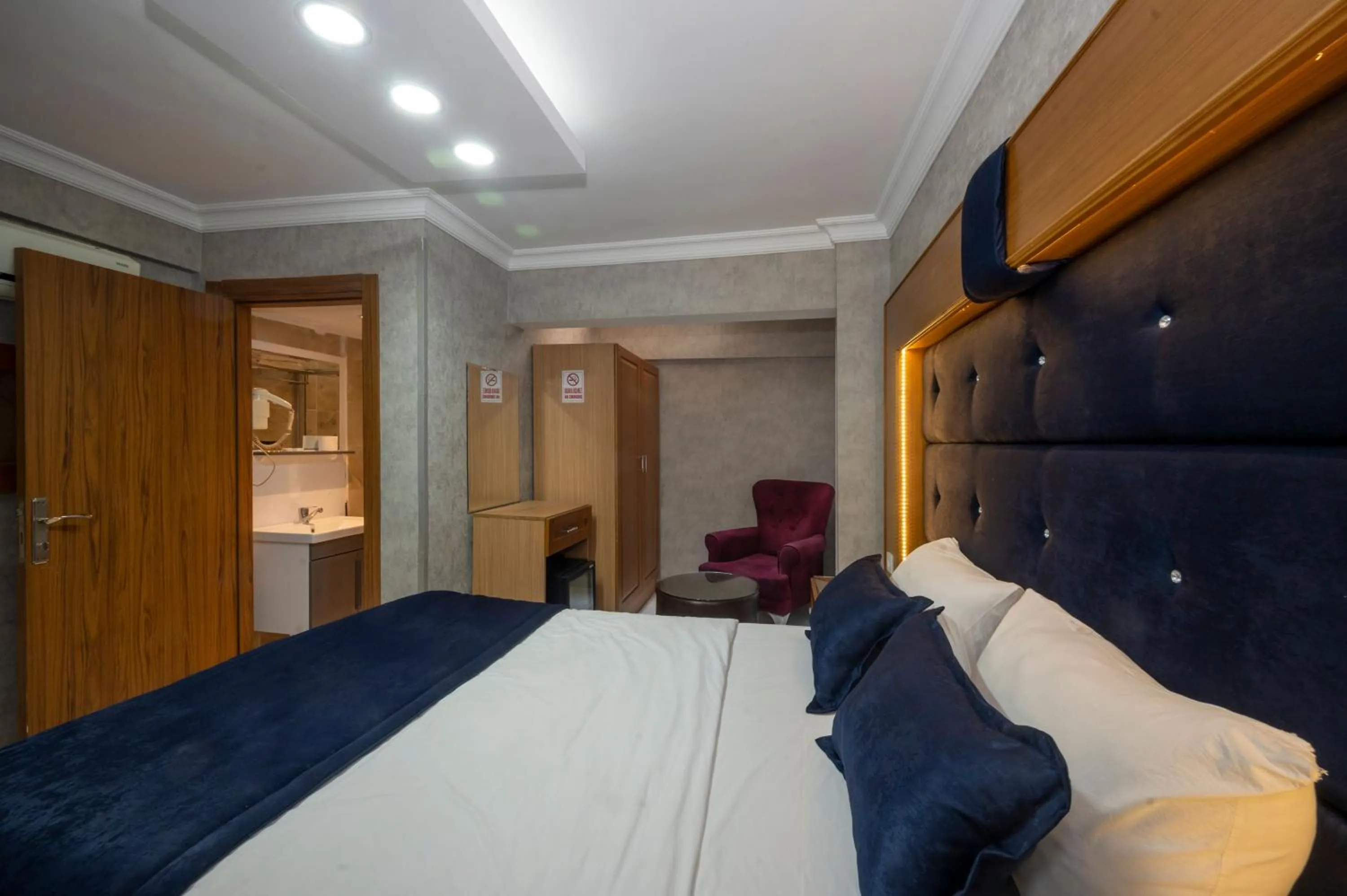 Bed in Tamara Residence Hotel İstanbul