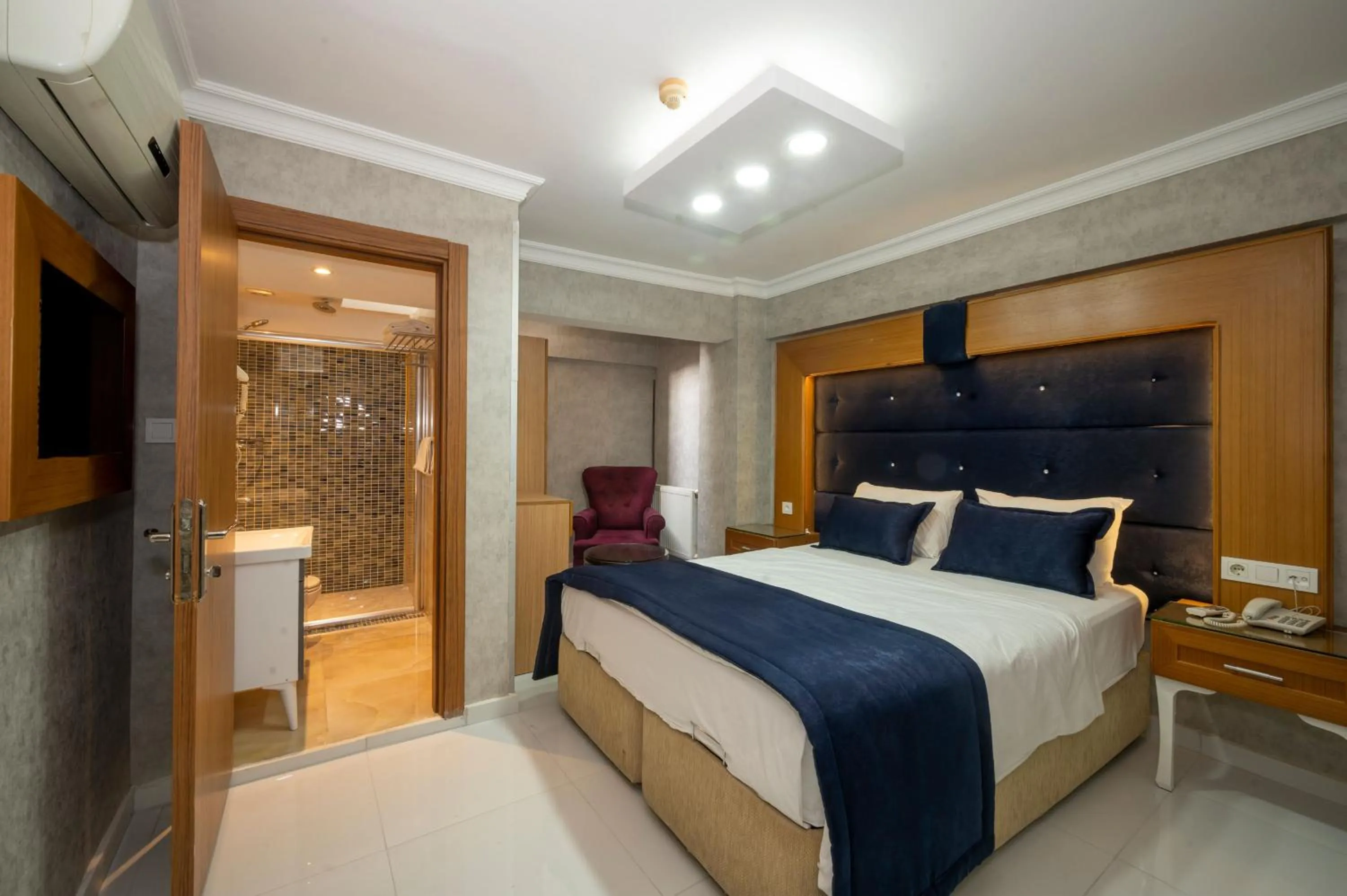 Bed in Tamara Residence Hotel İstanbul