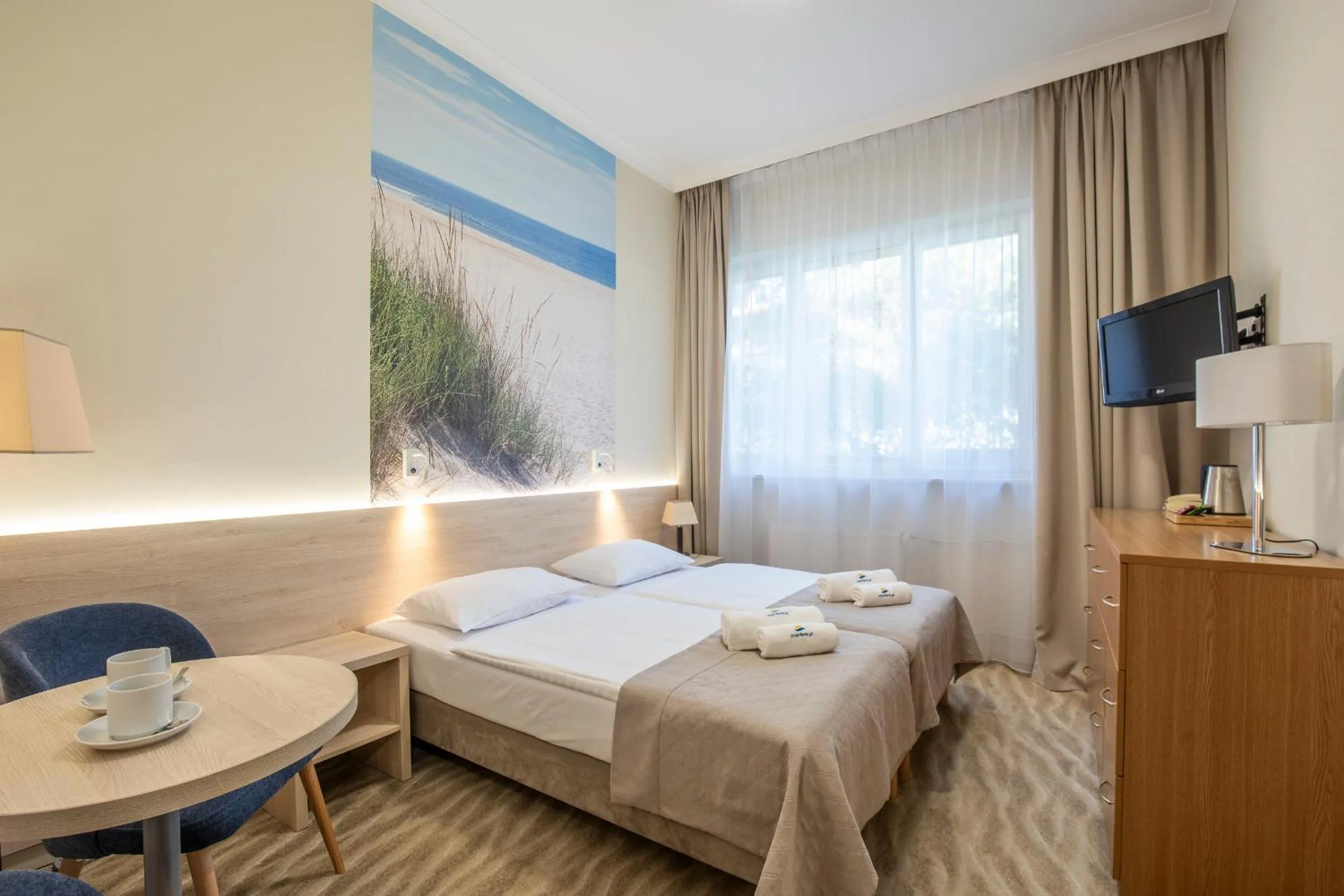 Photo of the whole room, Bed in Interferie Cechsztyn