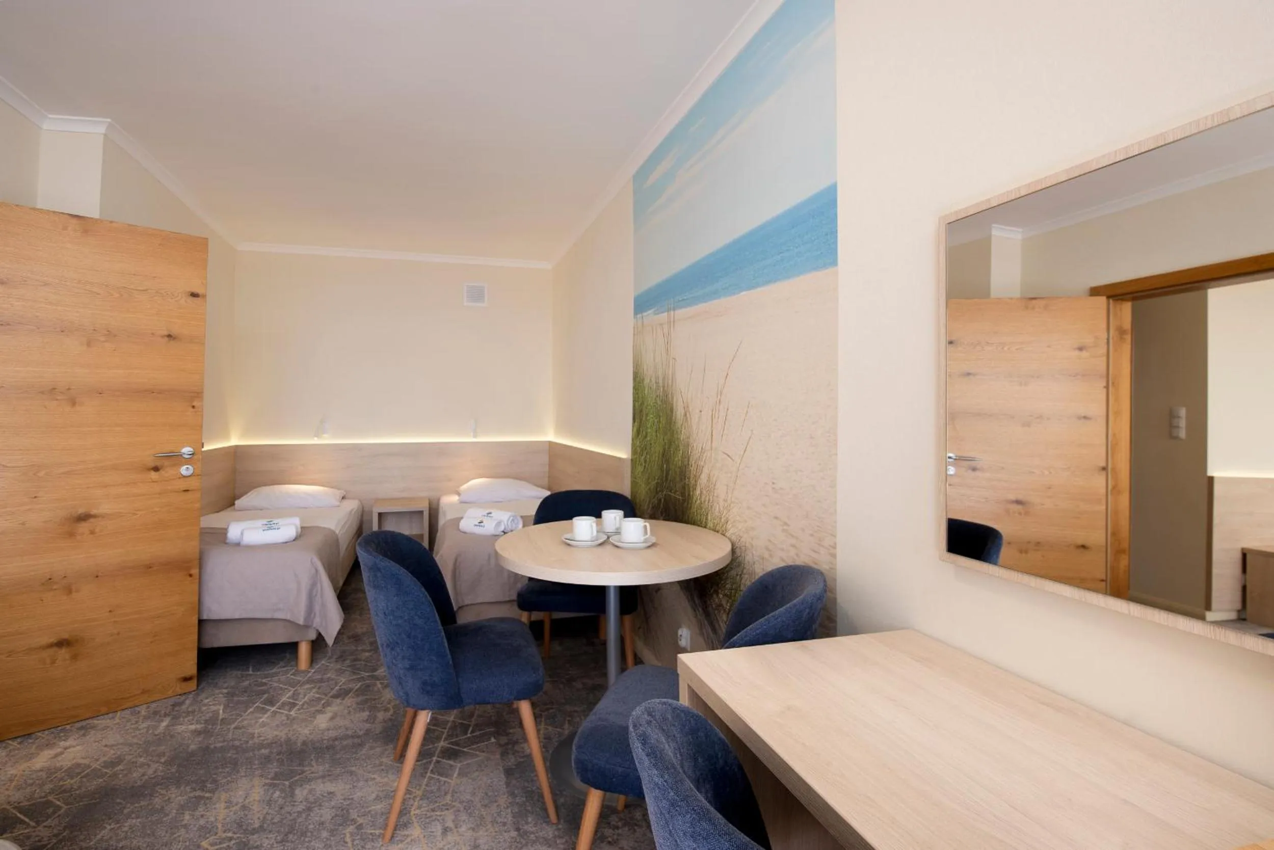 Photo of the whole room, Bed in Interferie Cechsztyn