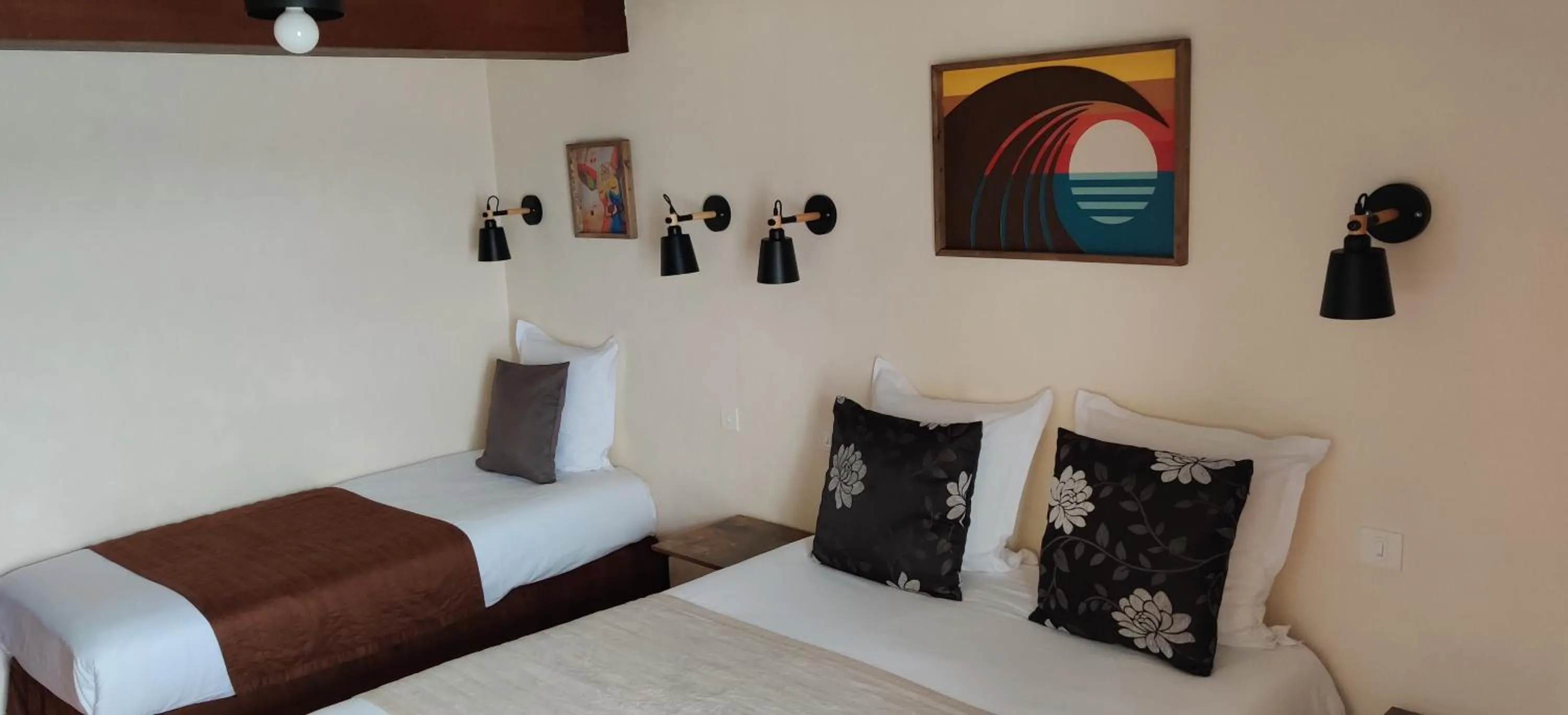 Bed in Hotel Du Tertre