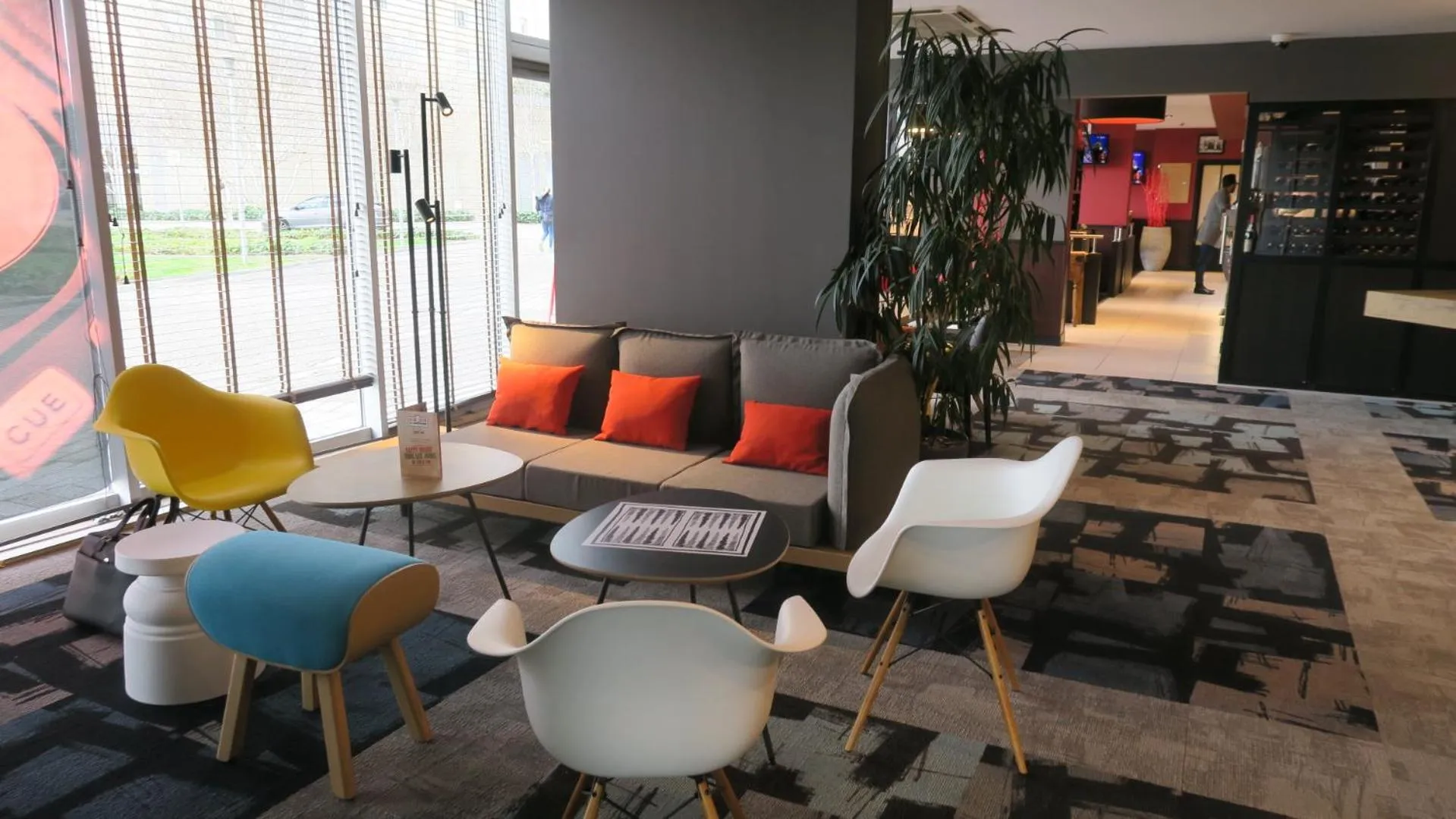 Lobby or reception in ibis Lyon Caluire Cité Internationale