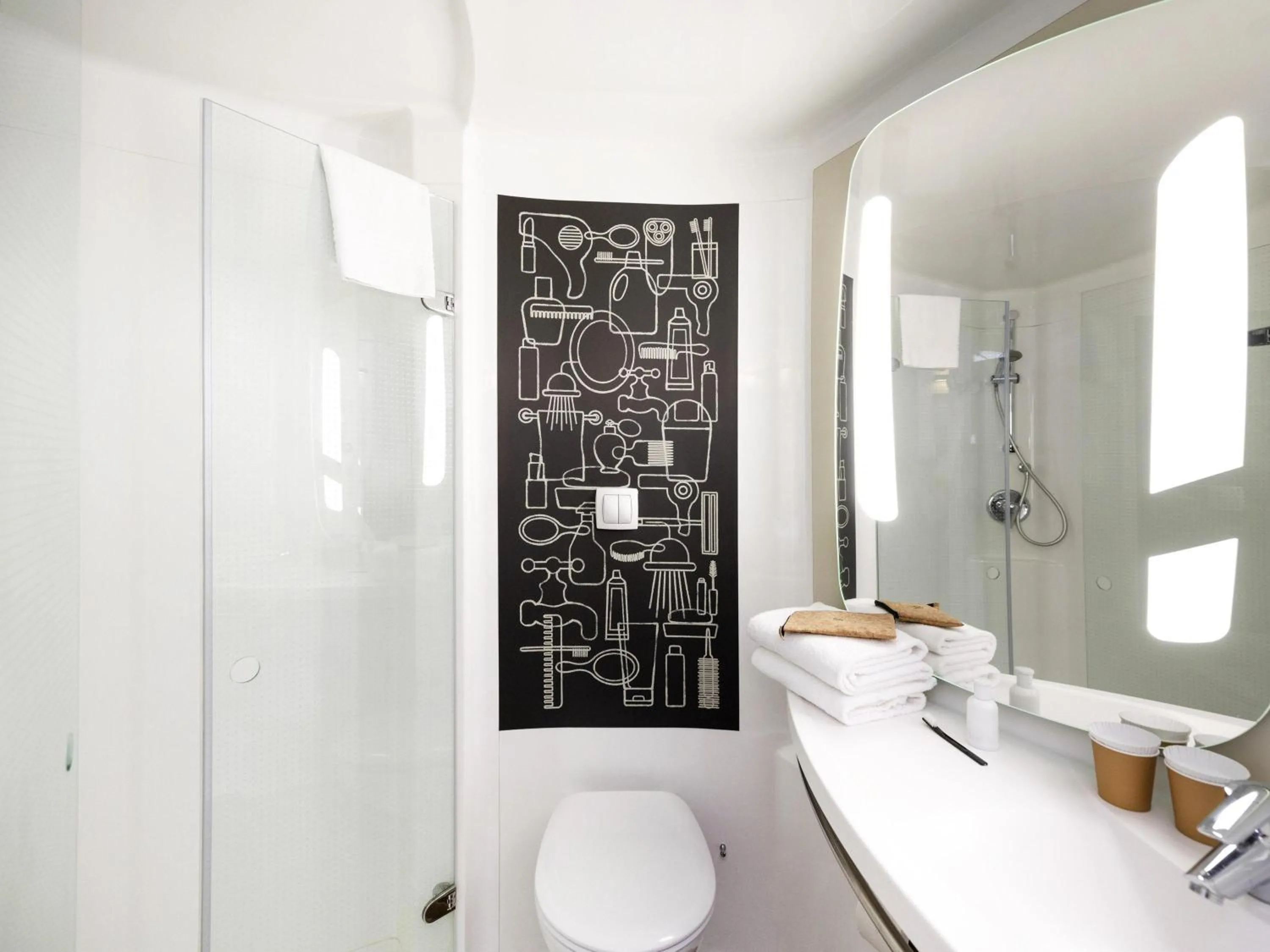 Bedroom in ibis Lyon Caluire Cité Internationale