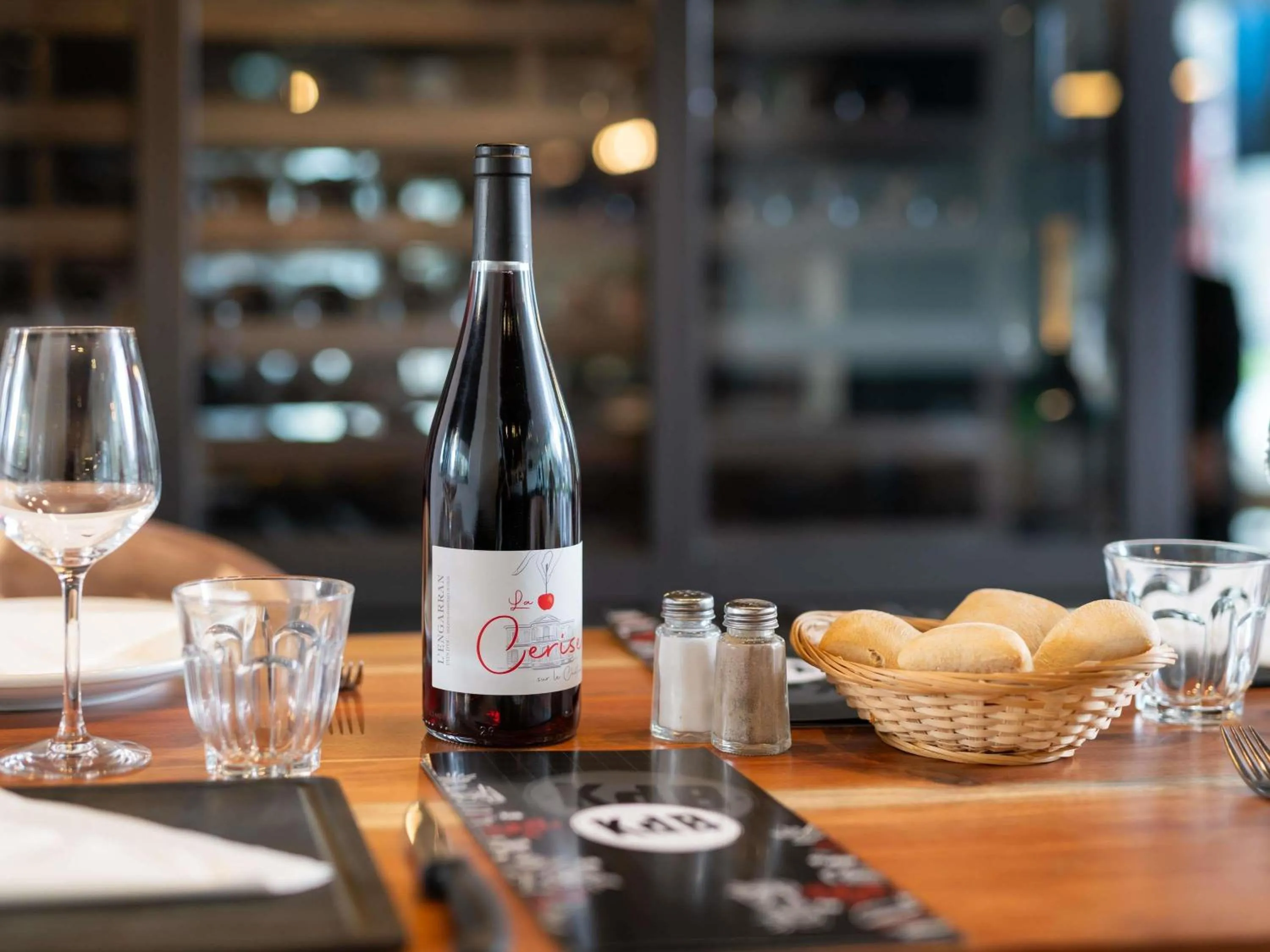 Restaurant/places to eat in ibis Lyon Caluire Cité Internationale