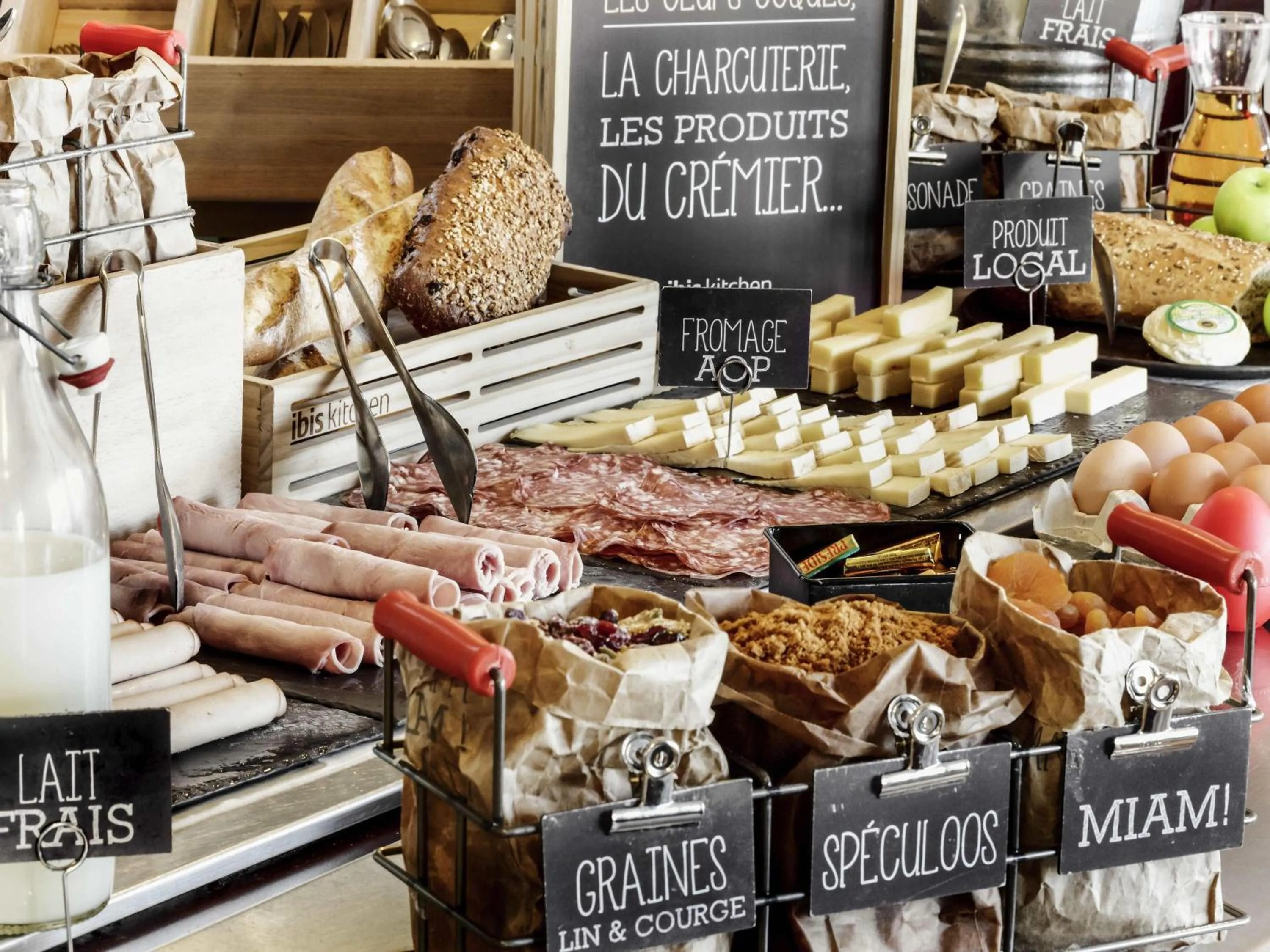 Bedroom in ibis Lyon Caluire Cité Internationale