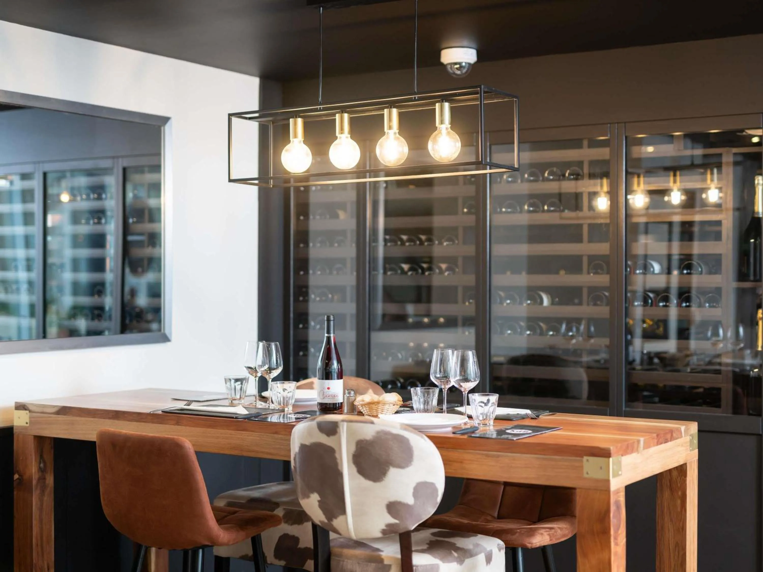 Restaurant/places to eat in ibis Lyon Caluire Cité Internationale