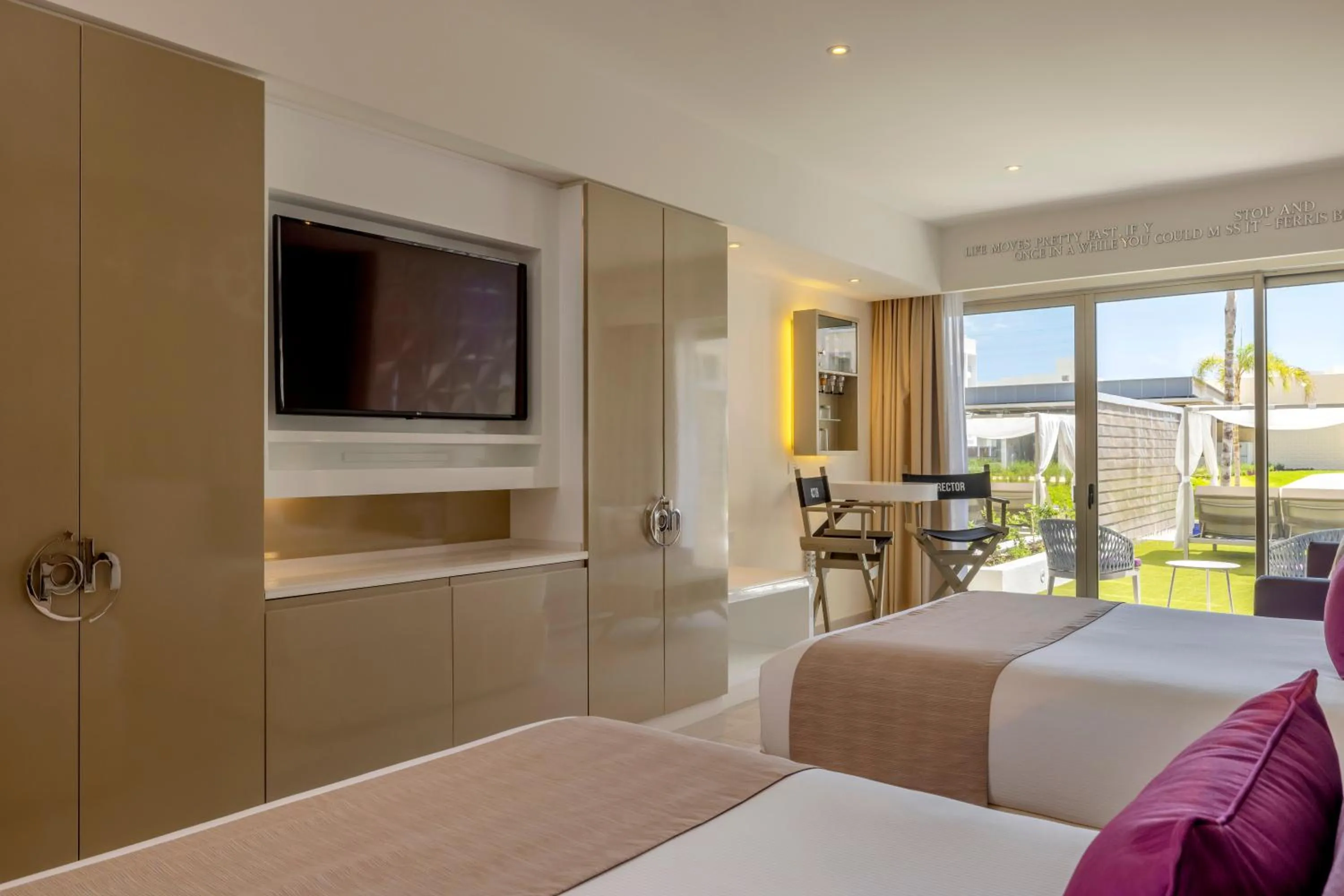 Photo of the whole room, Bed in Planet Hollywood Cancun Adult Scene by Royalton, An Autograph Collection All-Inclusive Resort - Adults Only