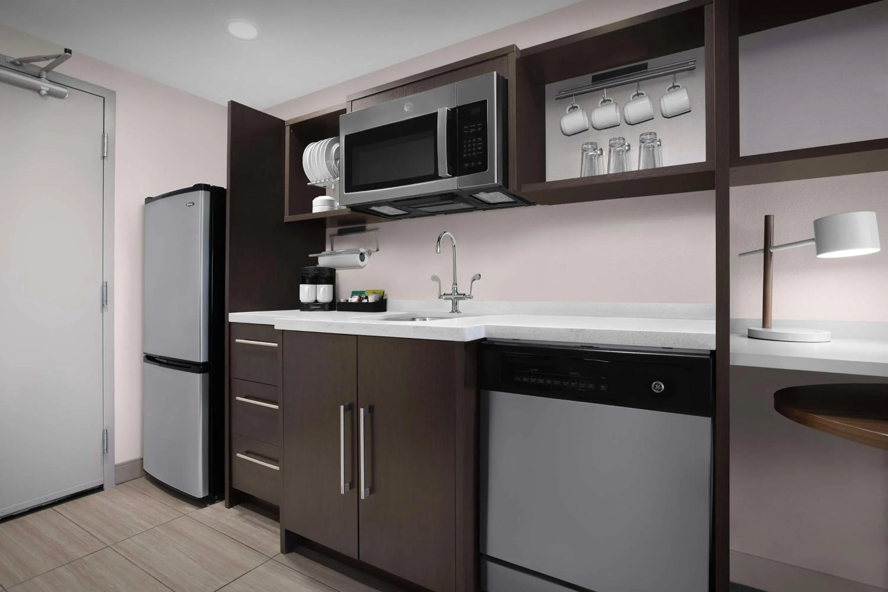 Kitchen or kitchenette in Home2 Suites by Hilton Pittsburgh - McCandless, PA