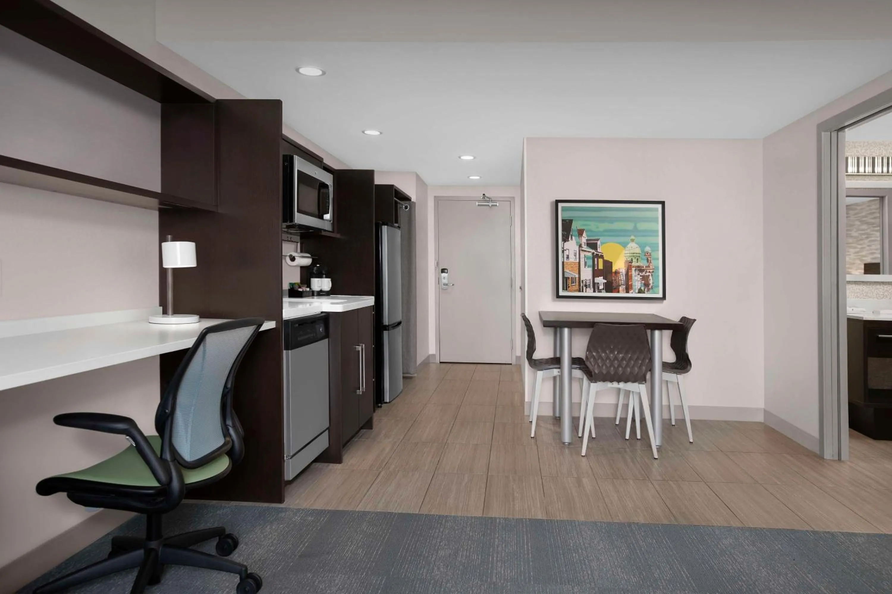 Living room in Home2 Suites by Hilton Pittsburgh - McCandless, PA