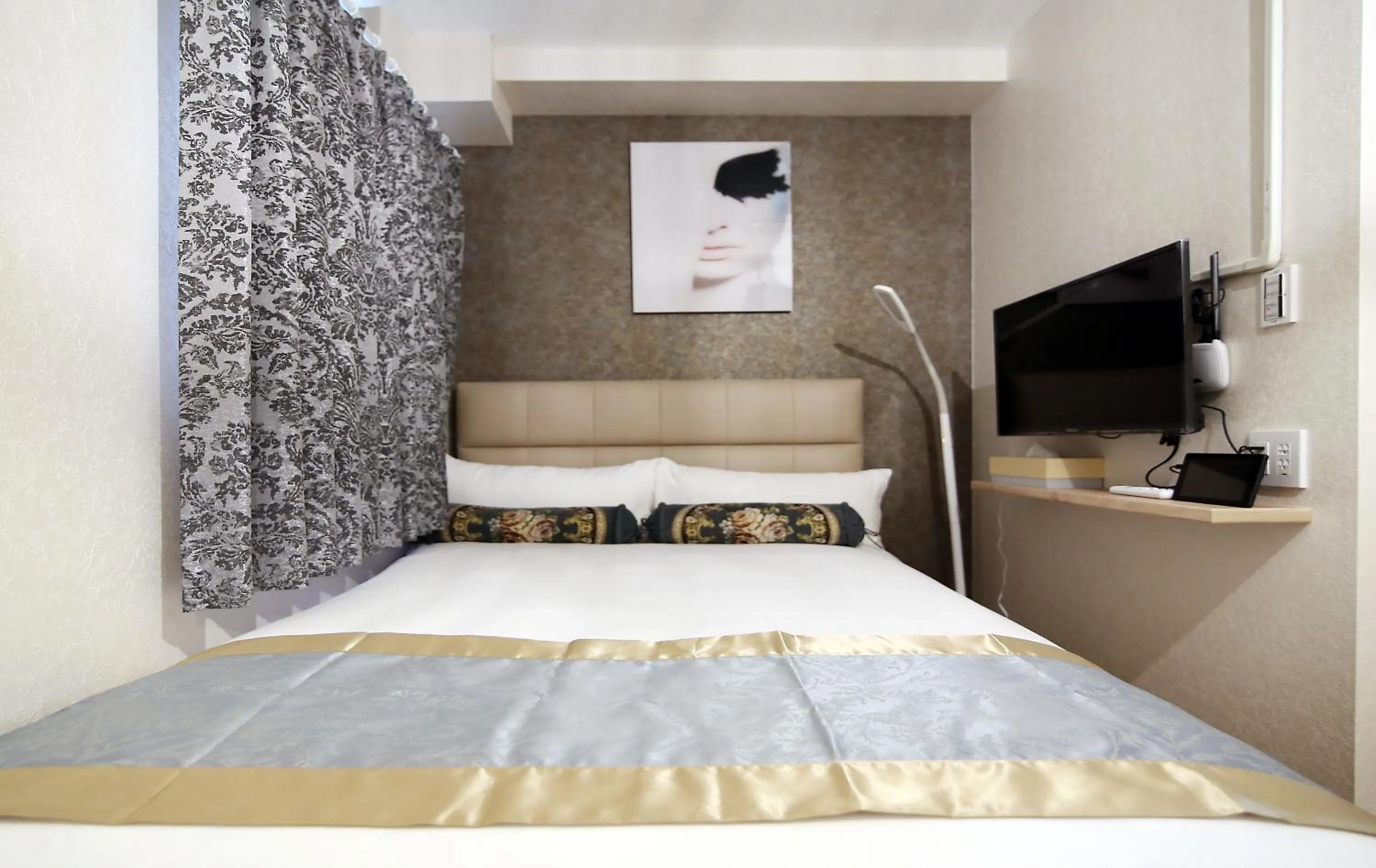 Bed in SHINJUKU GLOBAL HOTEL