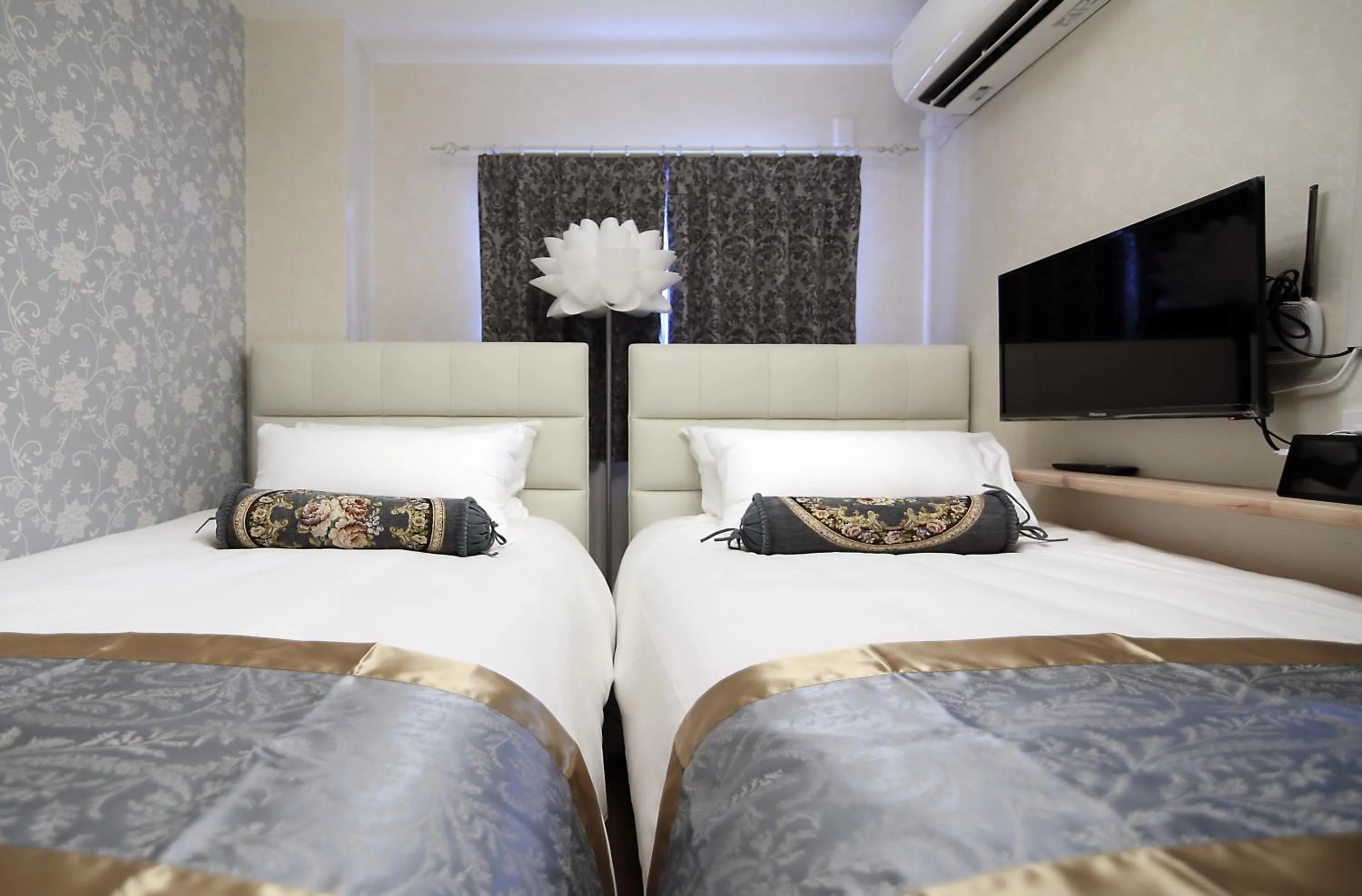 Bed in SHINJUKU GLOBAL HOTEL