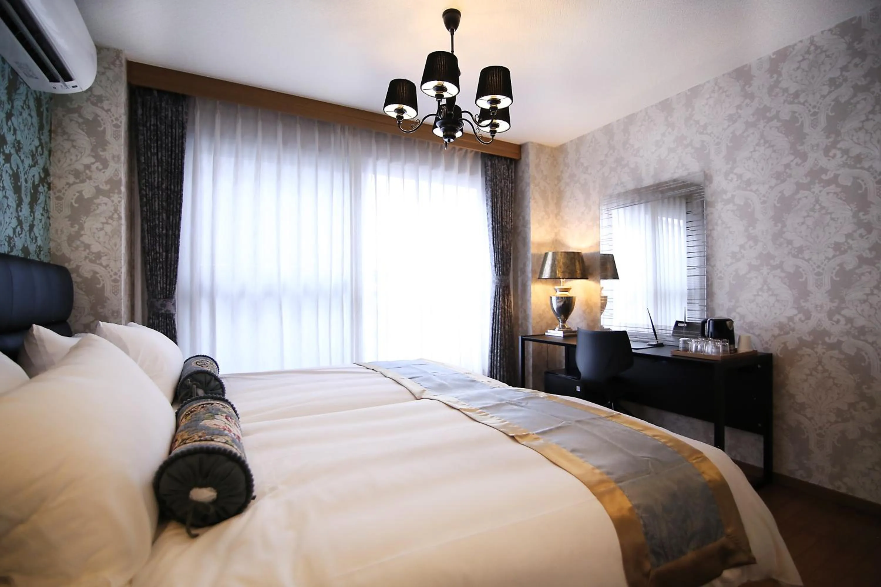 Bed in SHINJUKU GLOBAL HOTEL