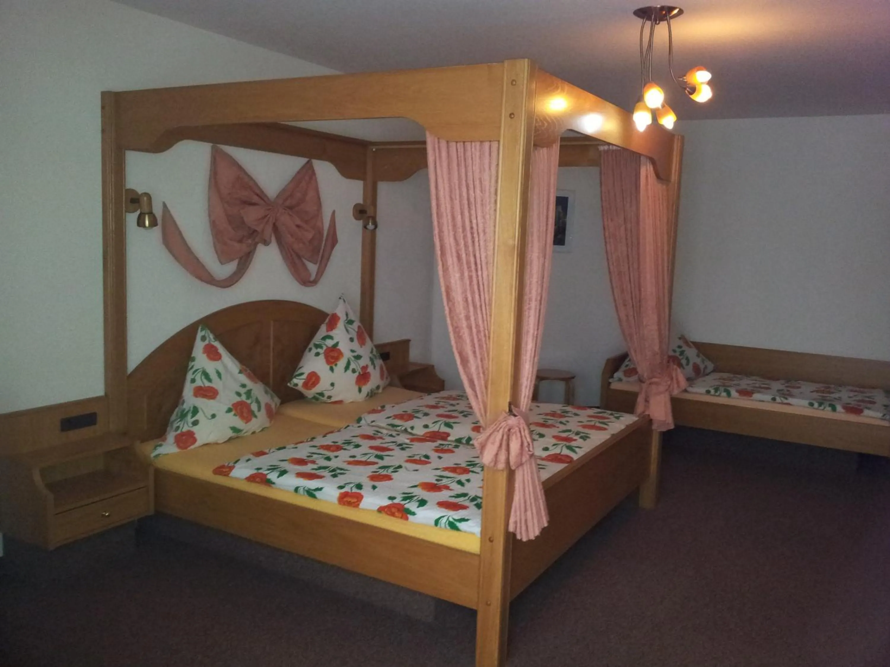 Bed in Moselhotel Waldeck